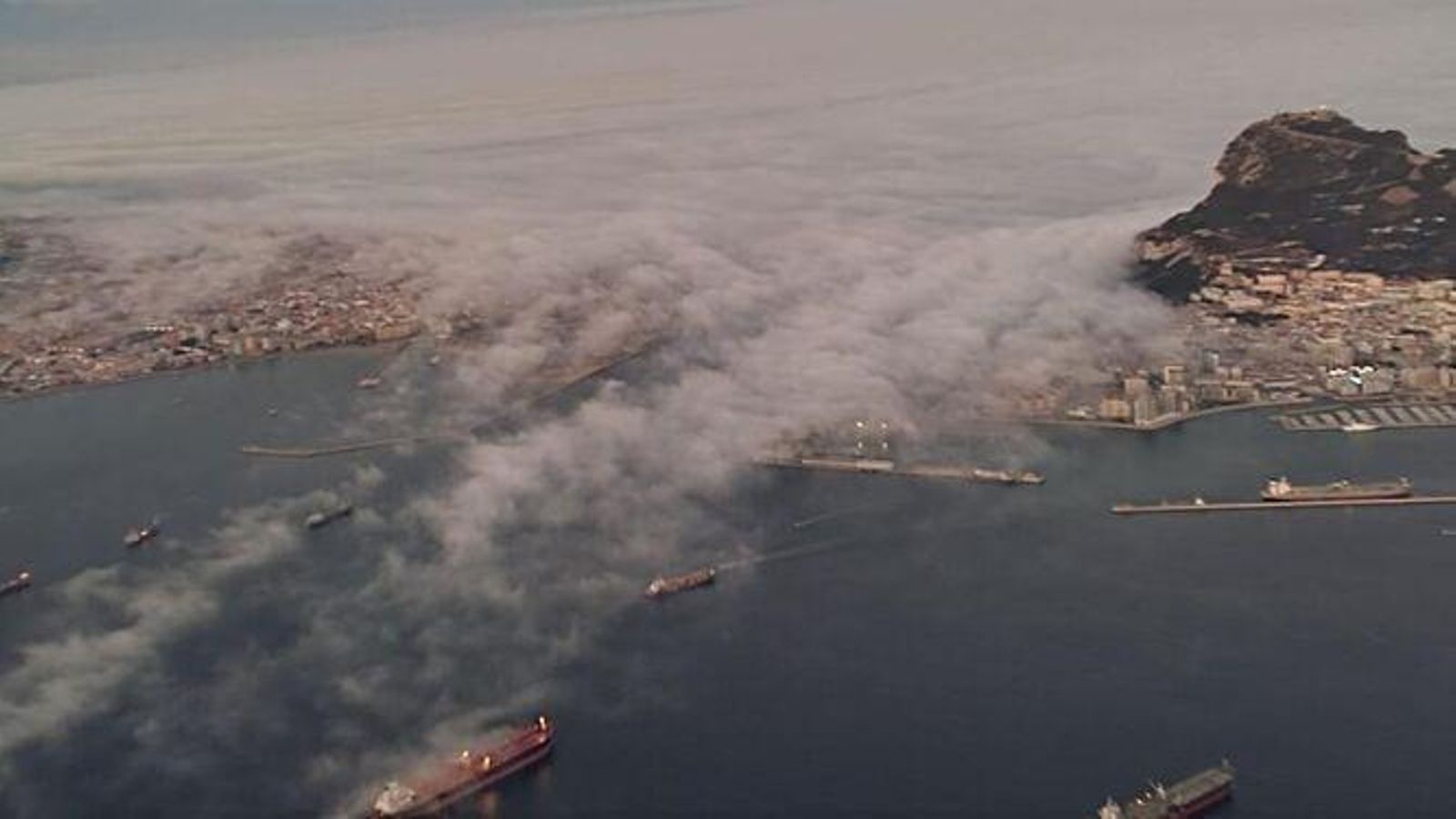 Vista aérea de La Línea y Gibraltar.