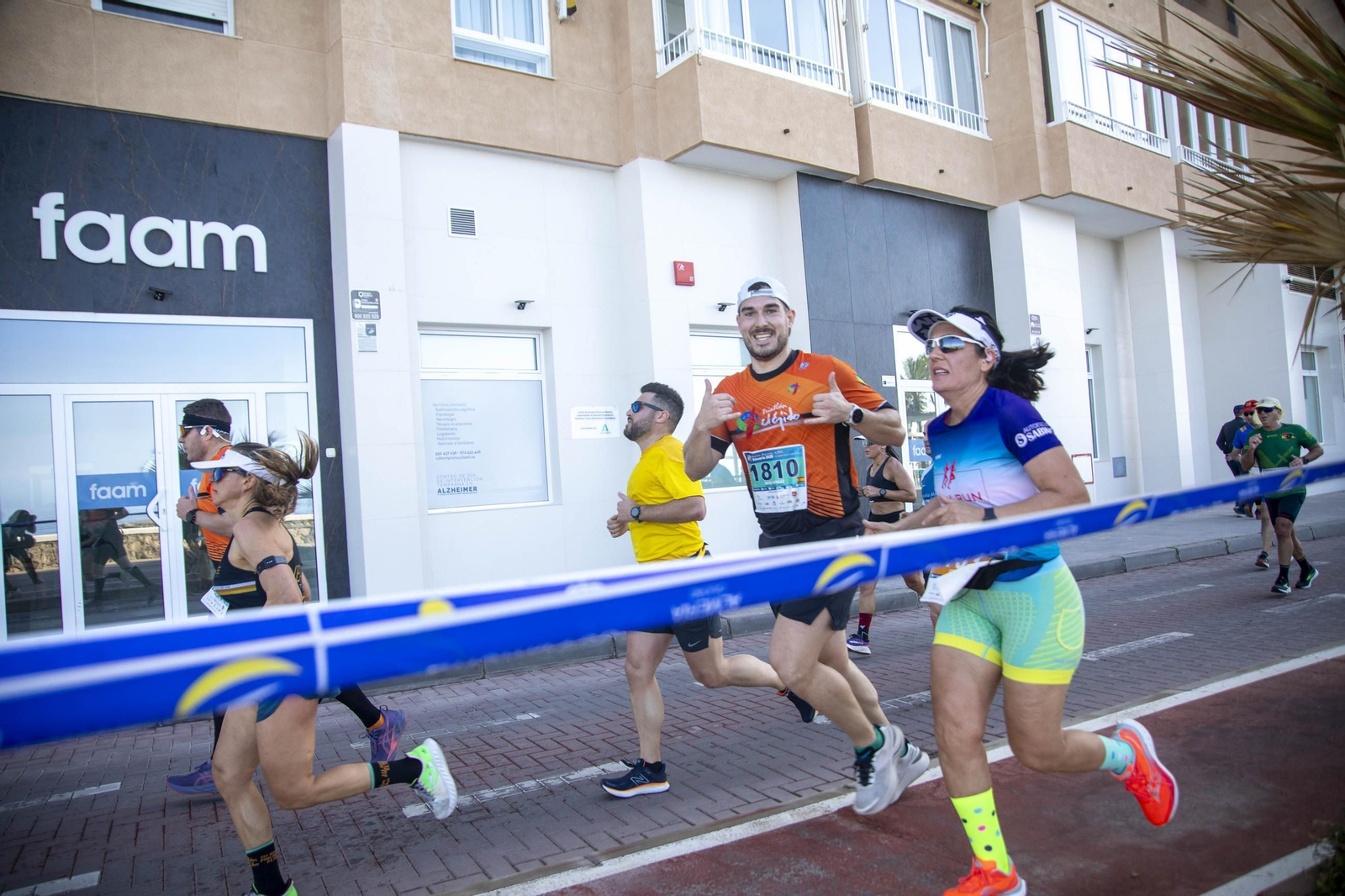 El Medio Maratón de Almería 2025, en imágenes