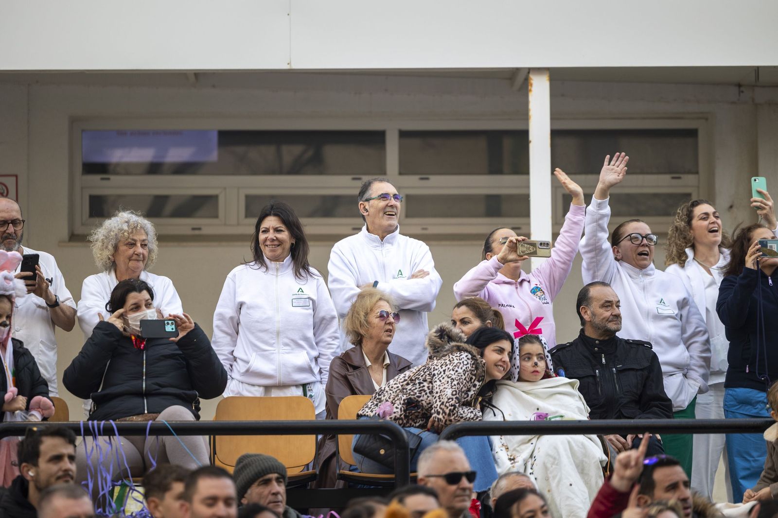 Las mejores imágenes de la Cabalgata del Carnaval de Cádiz 2026