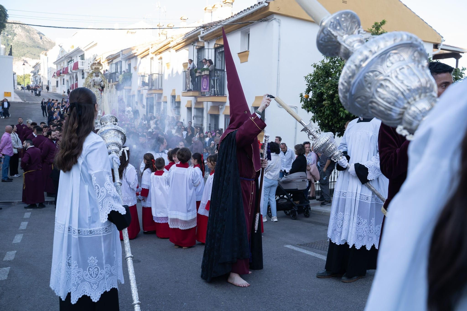 El Yacente y el Cristo de la Redención el Viernes Santo en Benalmádena, en fotos