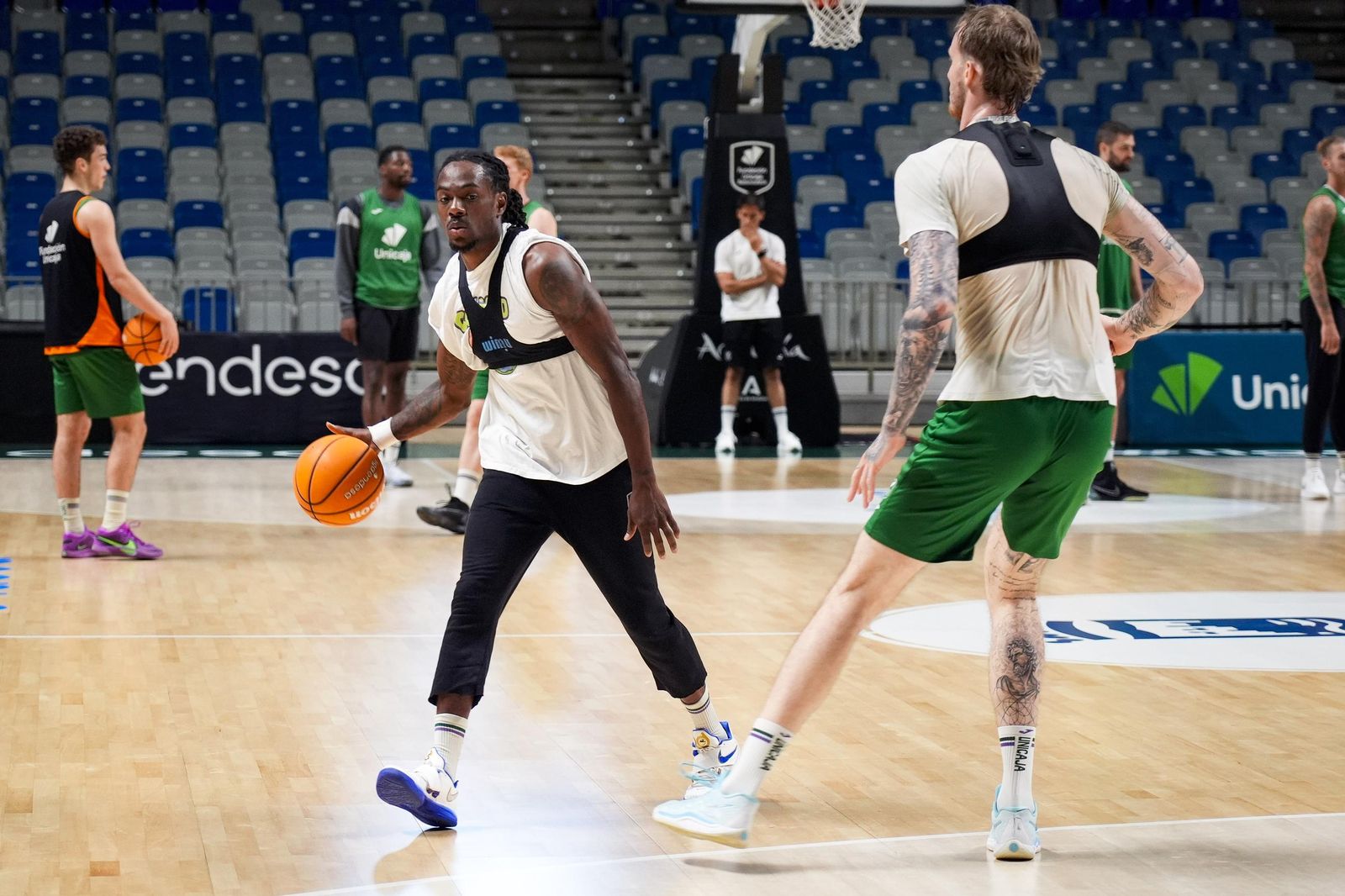 El equipo se ejercitaba este jueves en el Carpena.