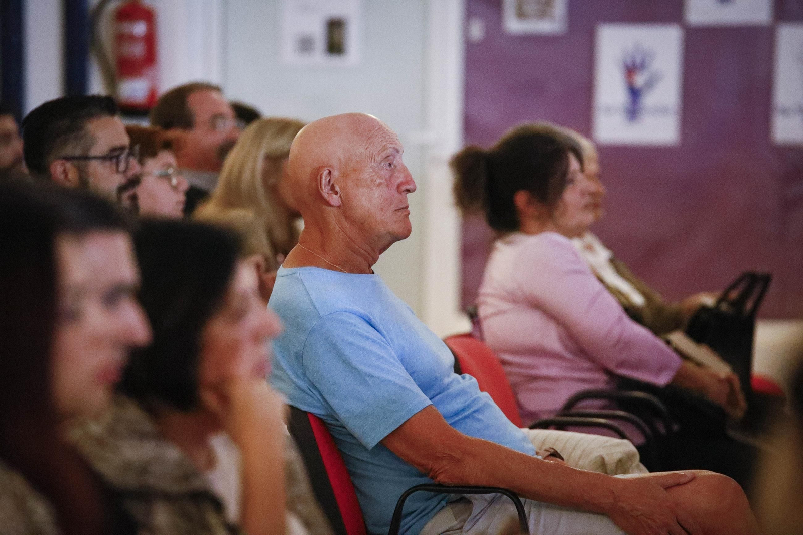 Las imágenes de la presentación del libro "El Clan" de Carmen Mola en Mojácar