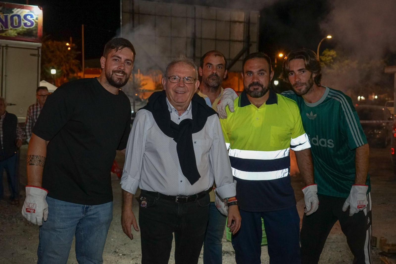 Miles de vecinos se reunieron para celebrar el otoño con la tradicional Gran Castañada de Vícar