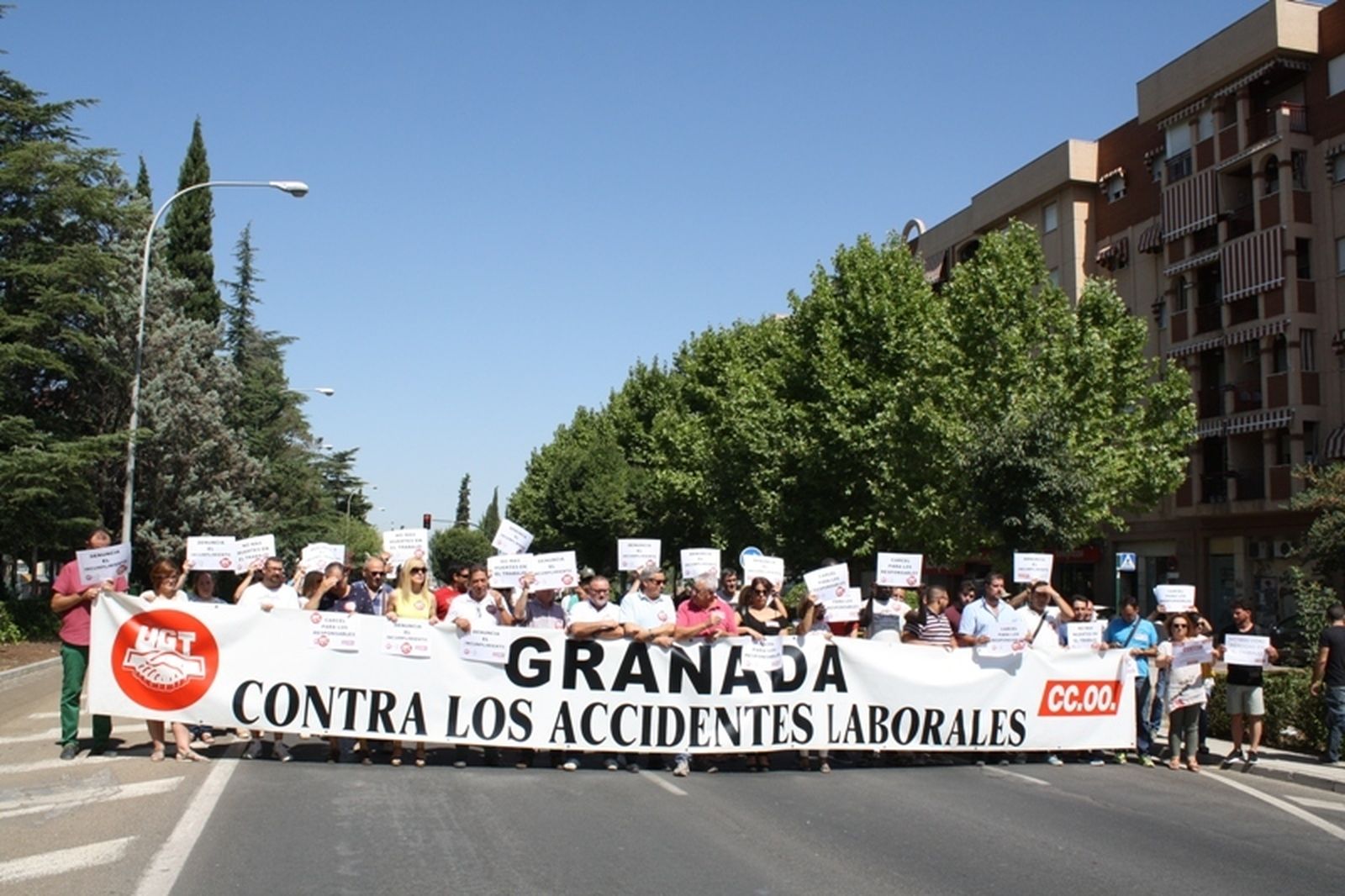 Concentración de los sindicatos por la muerte del trabajador.