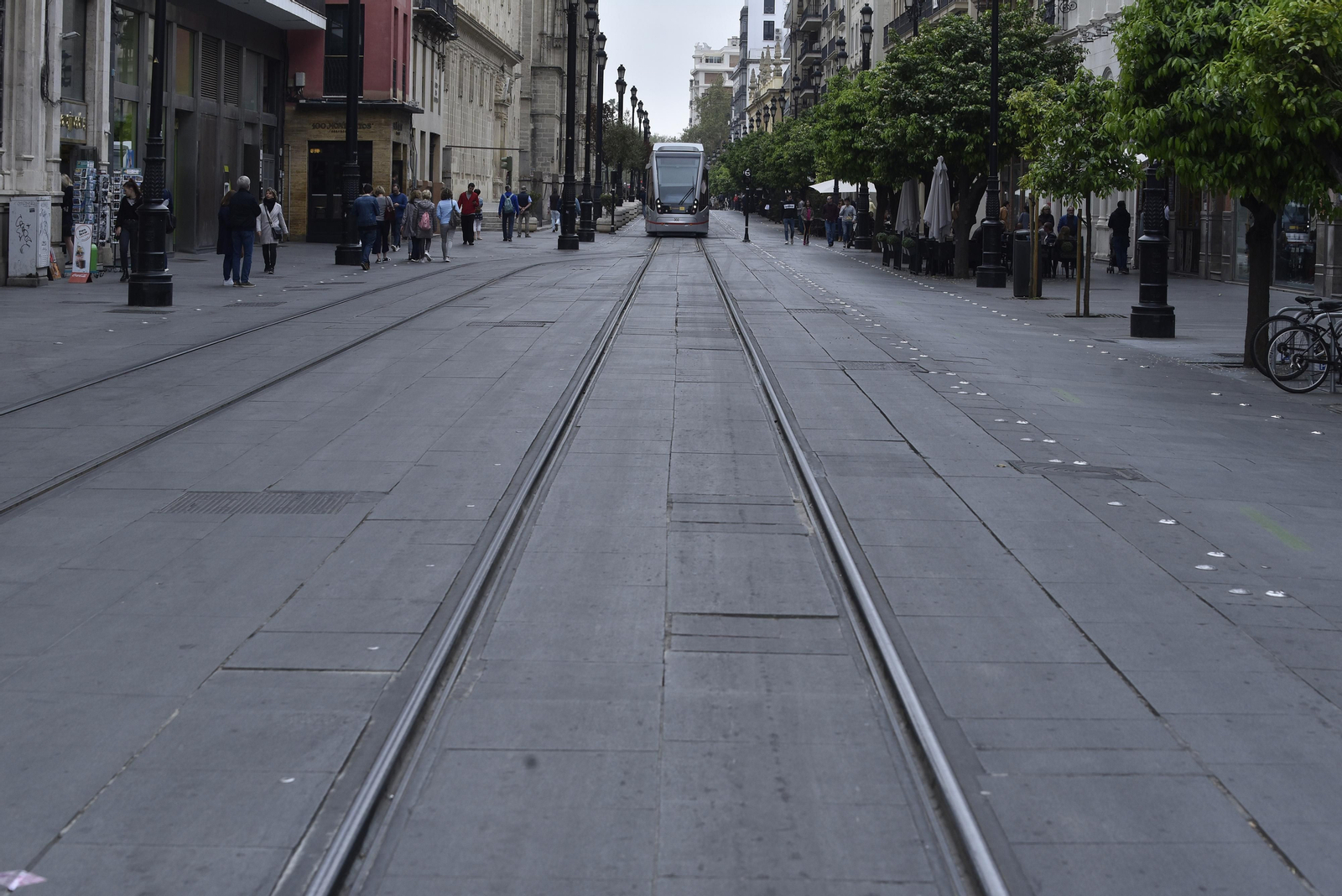 Reportaje gráfico en el centro de la ciudad con la alerta a causa del Coronavirus