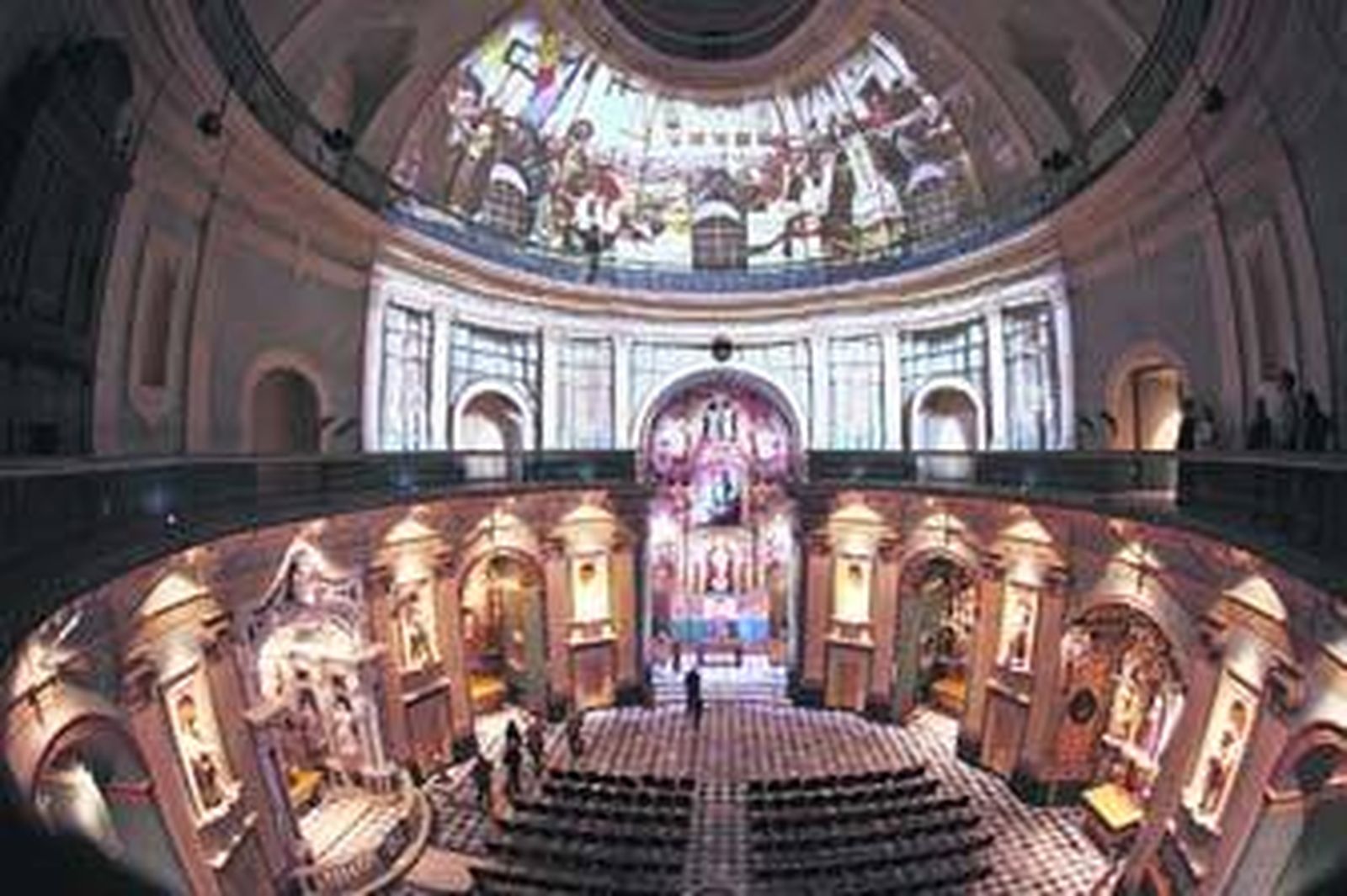 Interior del Oratorio de San Felipe Neri, templo en el que se debatió y aprobó la Constitución de 1812. /Jesús Marín