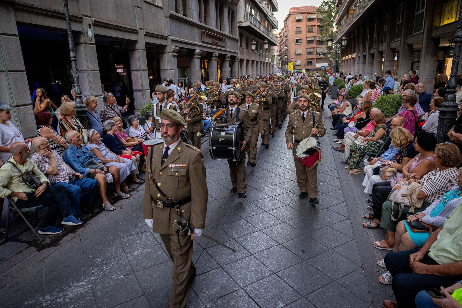 Fotos: así ha sido la procesión de la Virgen de las Angustias de Granada