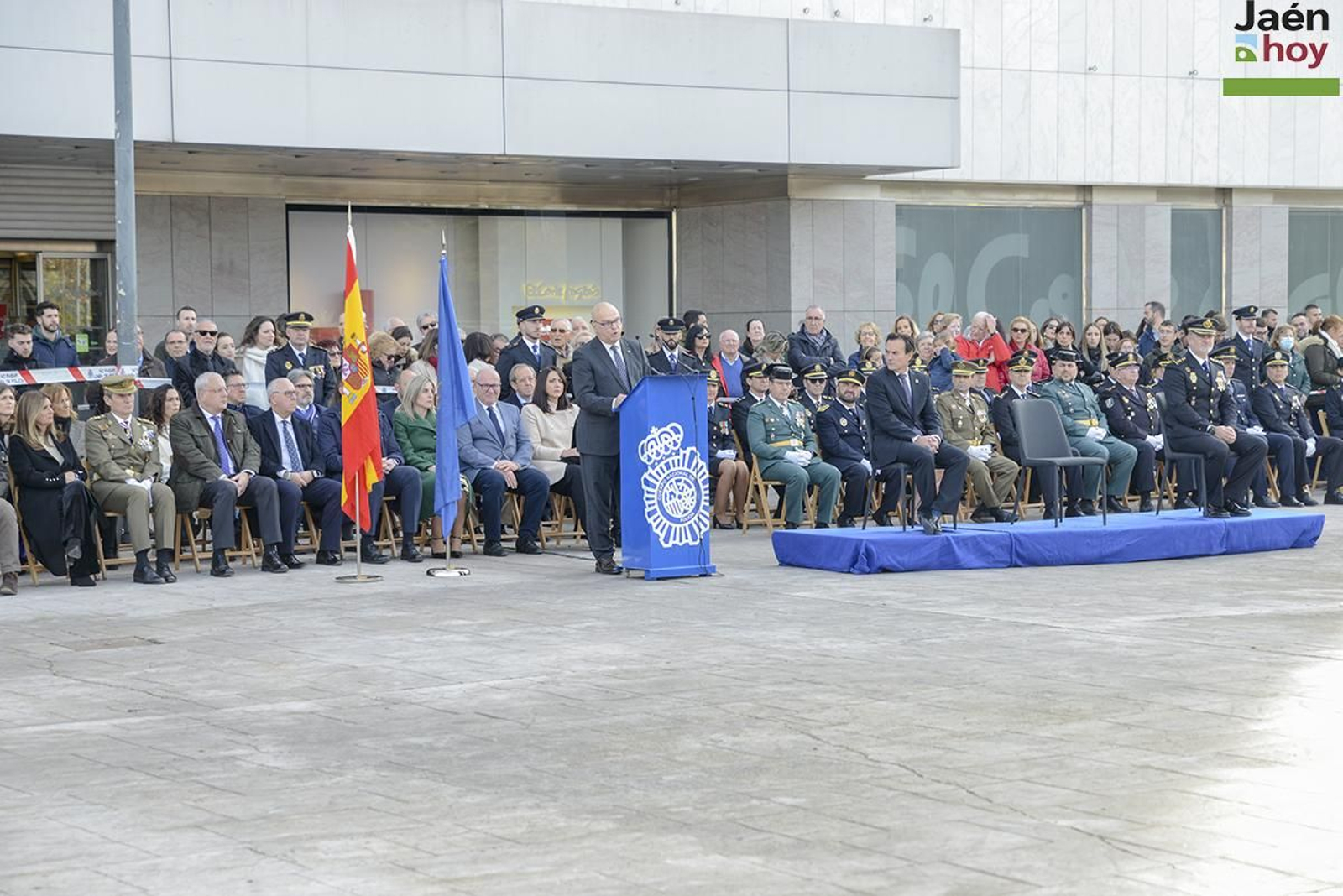 Celebración del bicentenario de la Policía Nacional en Jaén.