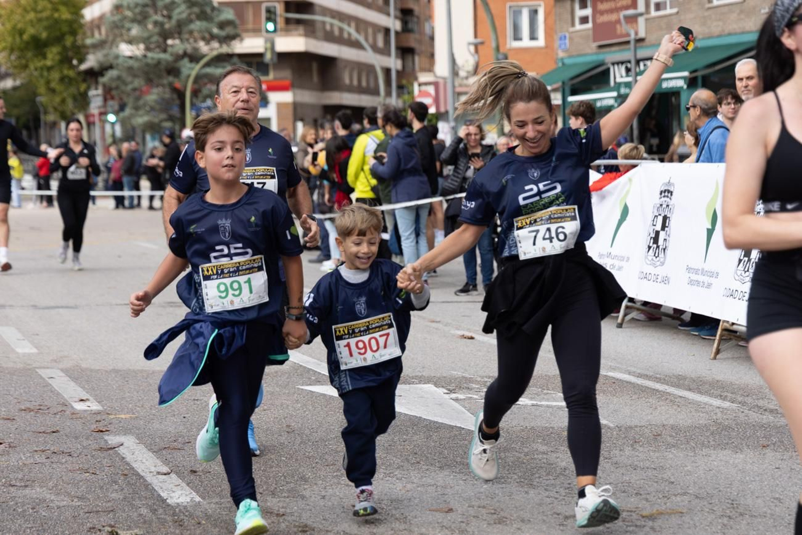Atletismo por la paz y la integración en la XXV Carrera y Caminata del IES Santa Catalina de Alejandría (II)