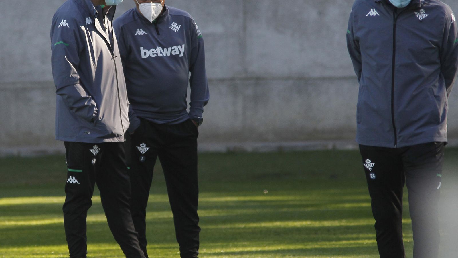 Pellegrini junto a Alexis y Rubén Cousillas, en el entrenamiento de este miércoles.