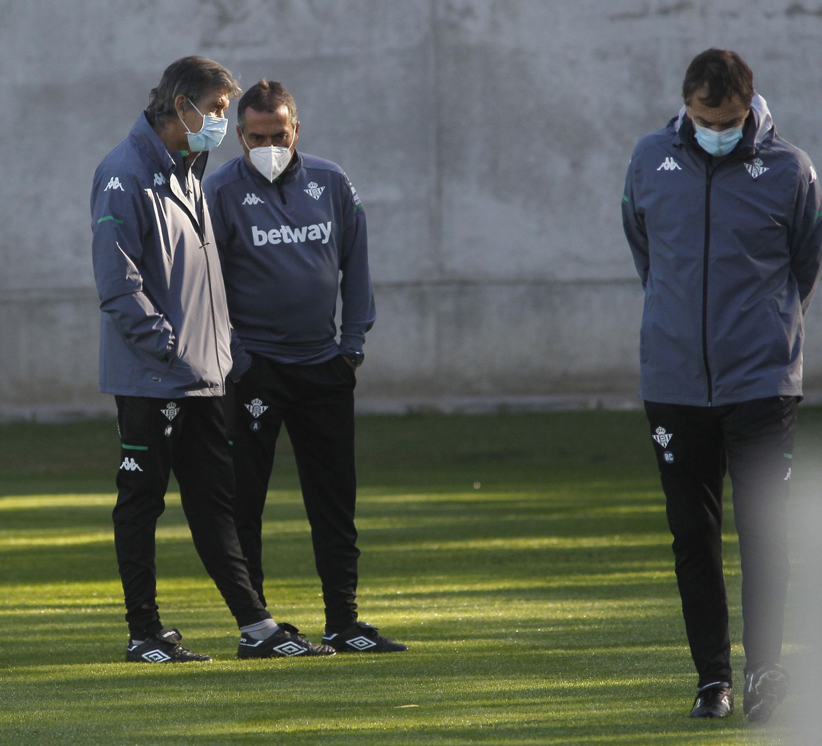 Pellegrini junto a Alexis y Rubén Cousillas, en un entrenamiento.