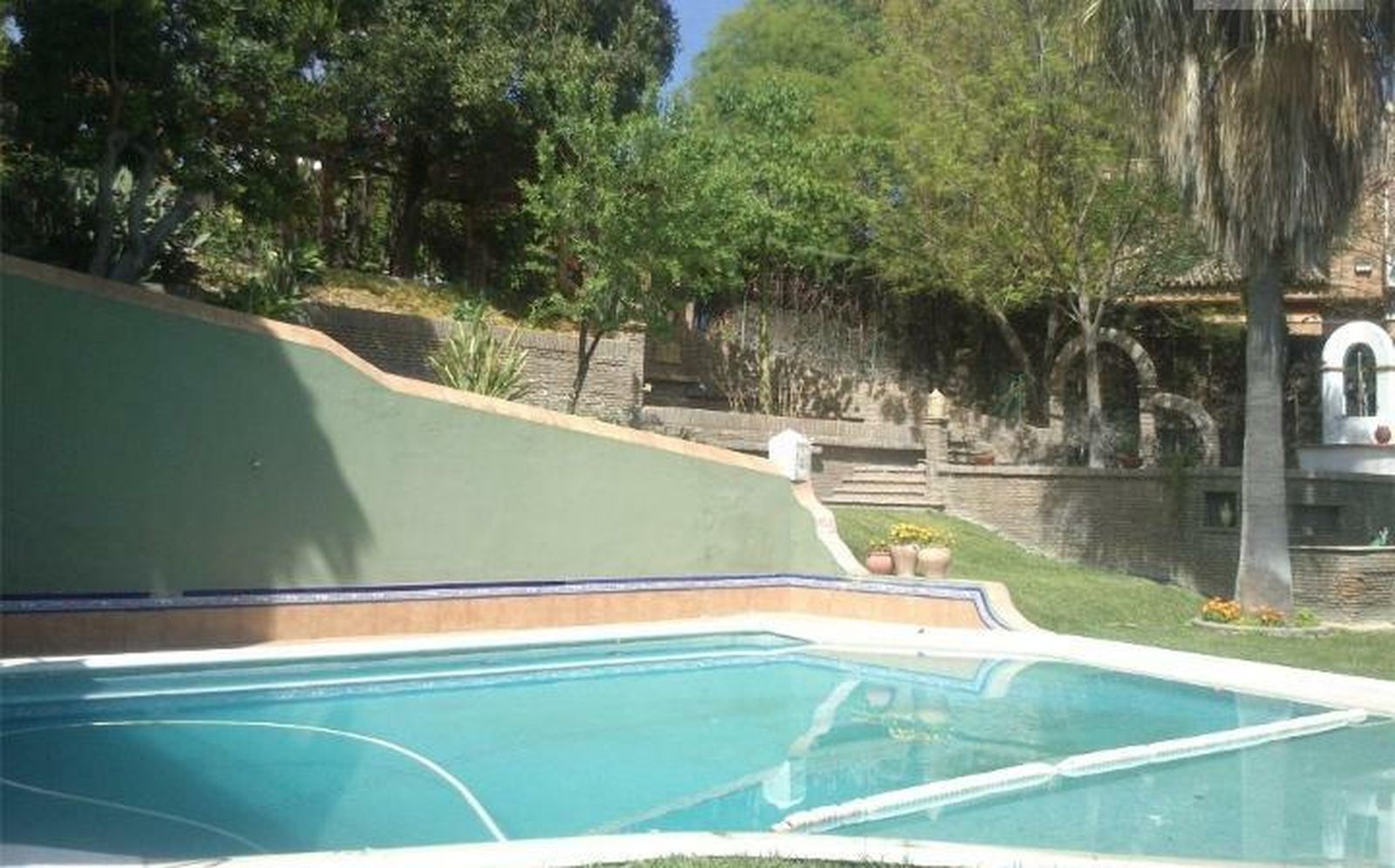 Piscina del chalé donde ocurrieron los hechos.