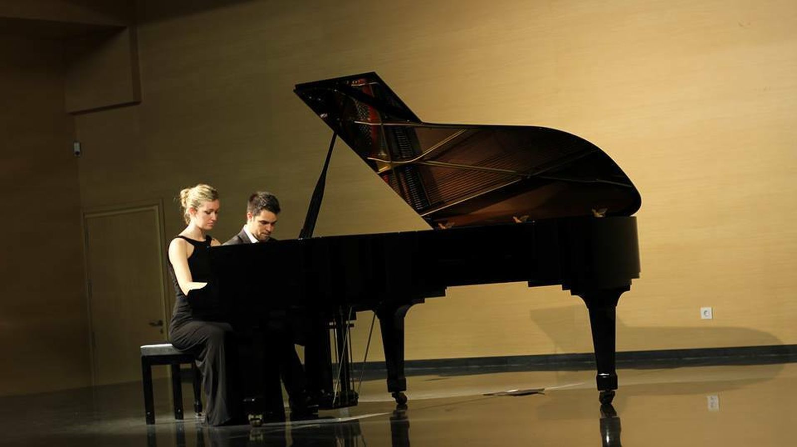 Pilar Martín González y Álvaro Saldaña Vadillo forman el Promenade Piano Dúo.