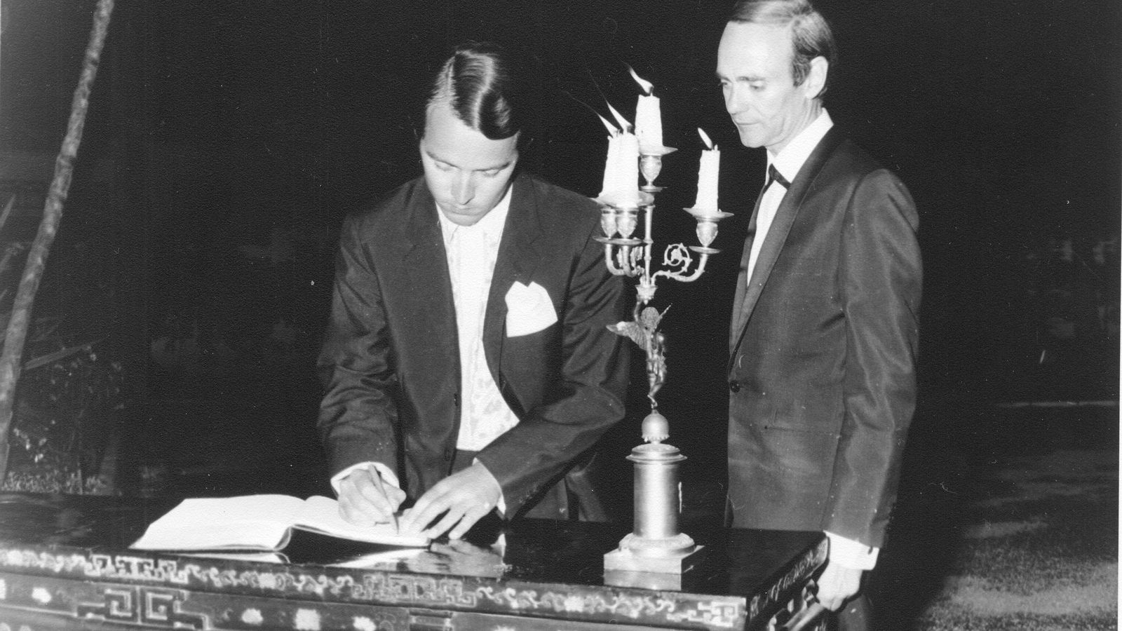 Claudio Bravo y Pepe Carlton.