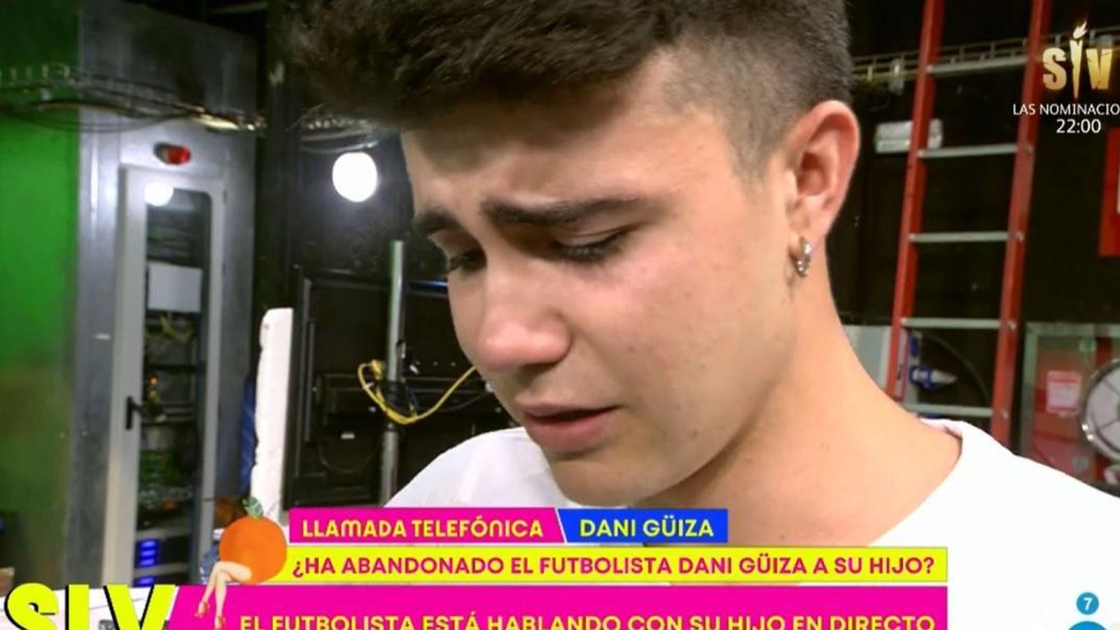 Christian visita Sálvame para denunciar un supuesto abandono por parte de su padre