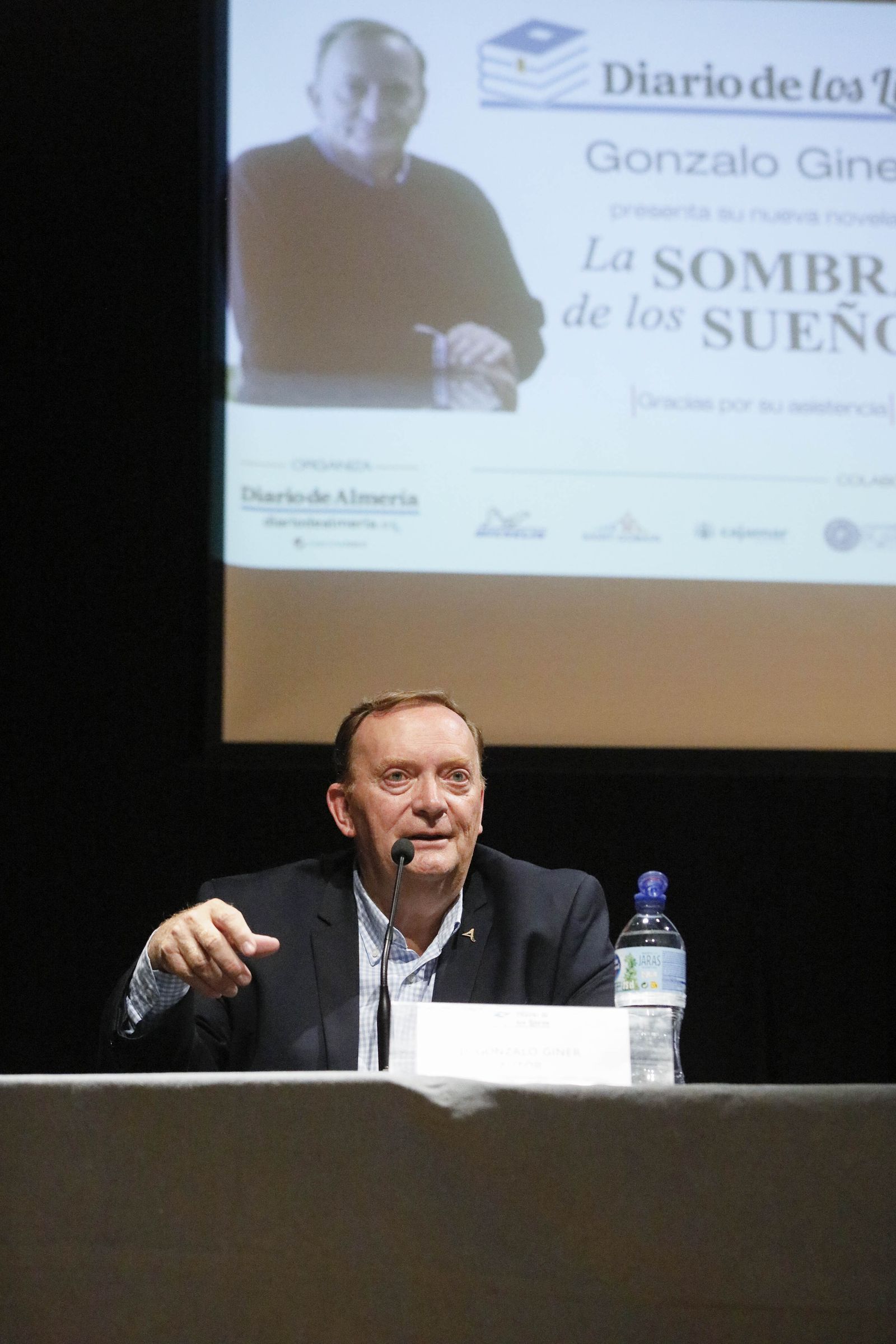 Imágenes del libro "La sombra de los sueños" de Gonzalo Giner