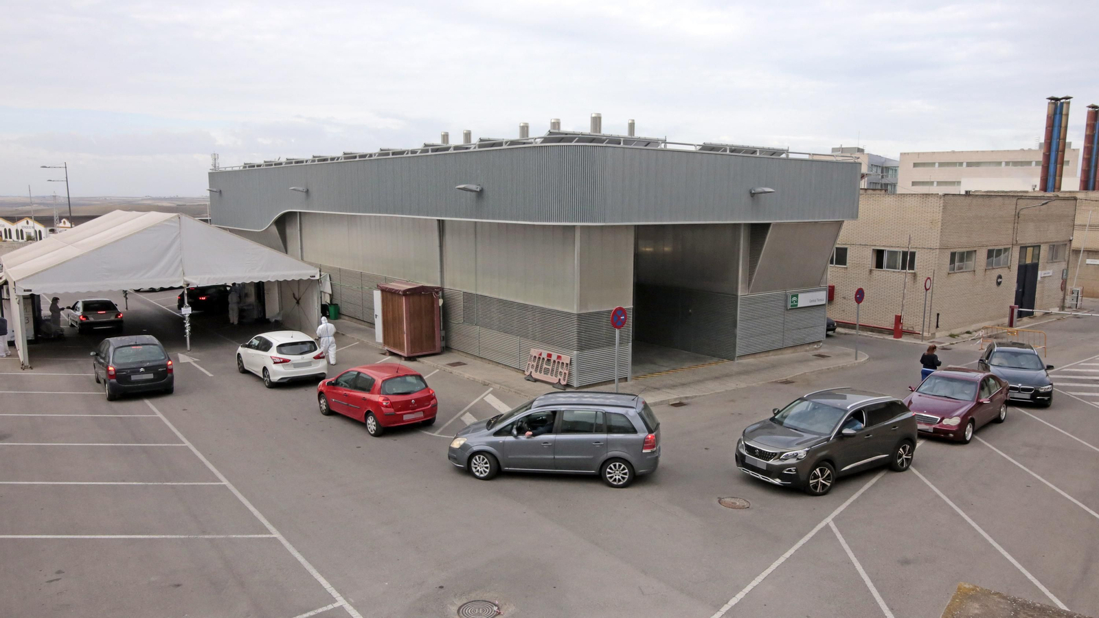Carpa del autocovid habilitado en el hospital de Jerez.