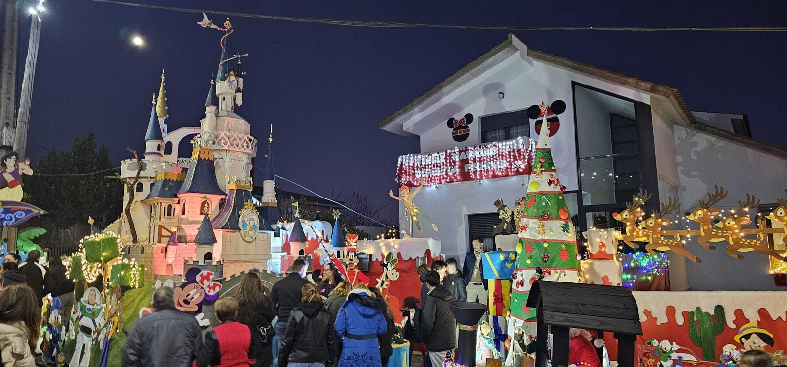 En imágenes: ¡Bienvenidos al mundo fantástico por Navidad de Las Pedrizas!