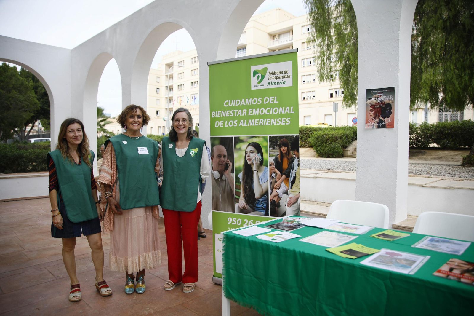Las imágenes del "Día mundial de la salud mental" en Almería