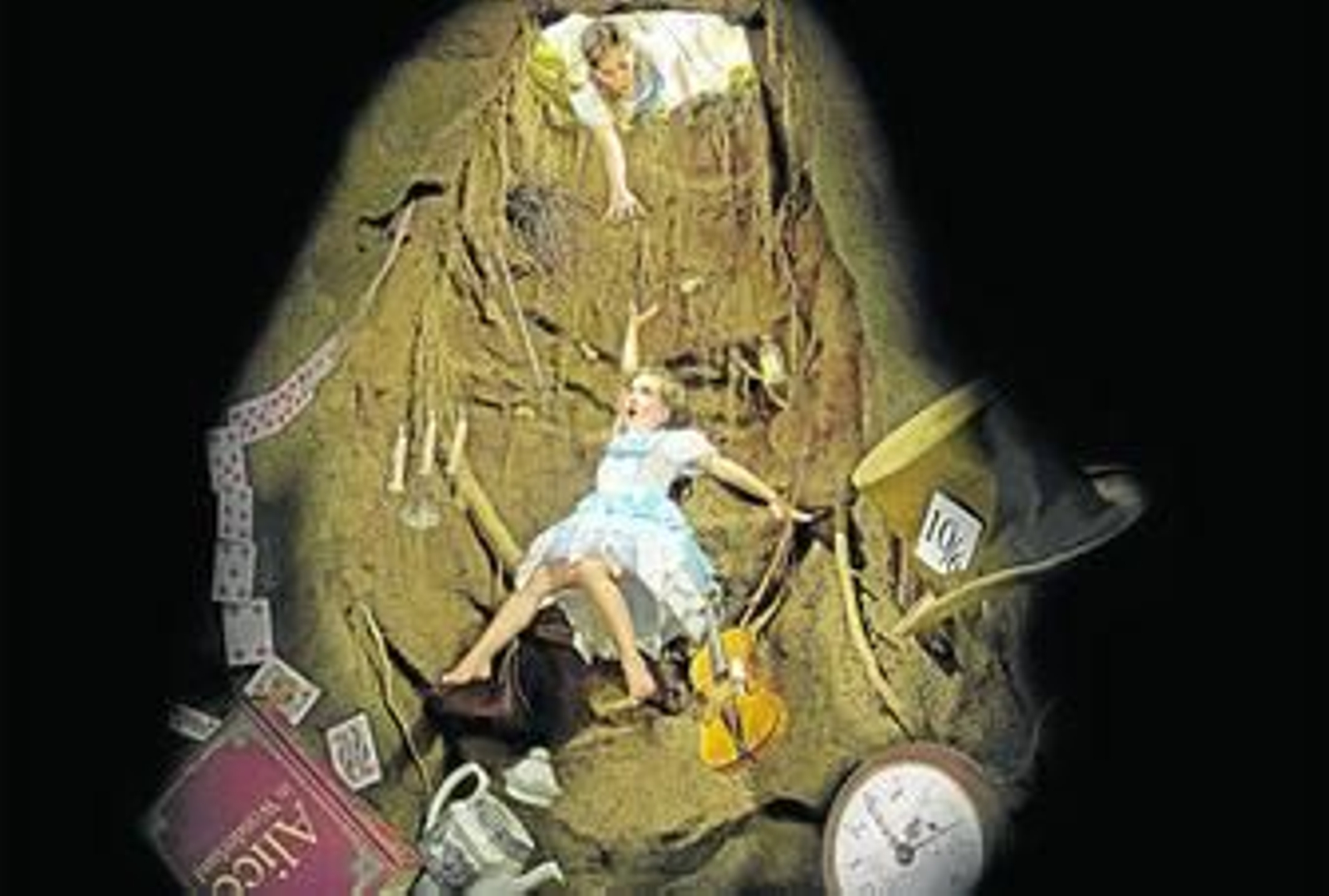 1. 'Alicia en el país de las maravillas'.  2. 'La sirenita', tocando el violín bajo el fondo          del mar. 3. La delicada princesa que dormía sobre siete colchones.  4. El lobo acecha a 'Caperucita Roja' en la puerta de la casa                    de su abuelita. 5. 'La bella durmiente', a la espera del                beso que la devuelva a la realidad. 6. Autorretrato del                       fotógrafo Fernando Bayona.                    7. Reinterpretación del                    cuento 'Piel de asno'.