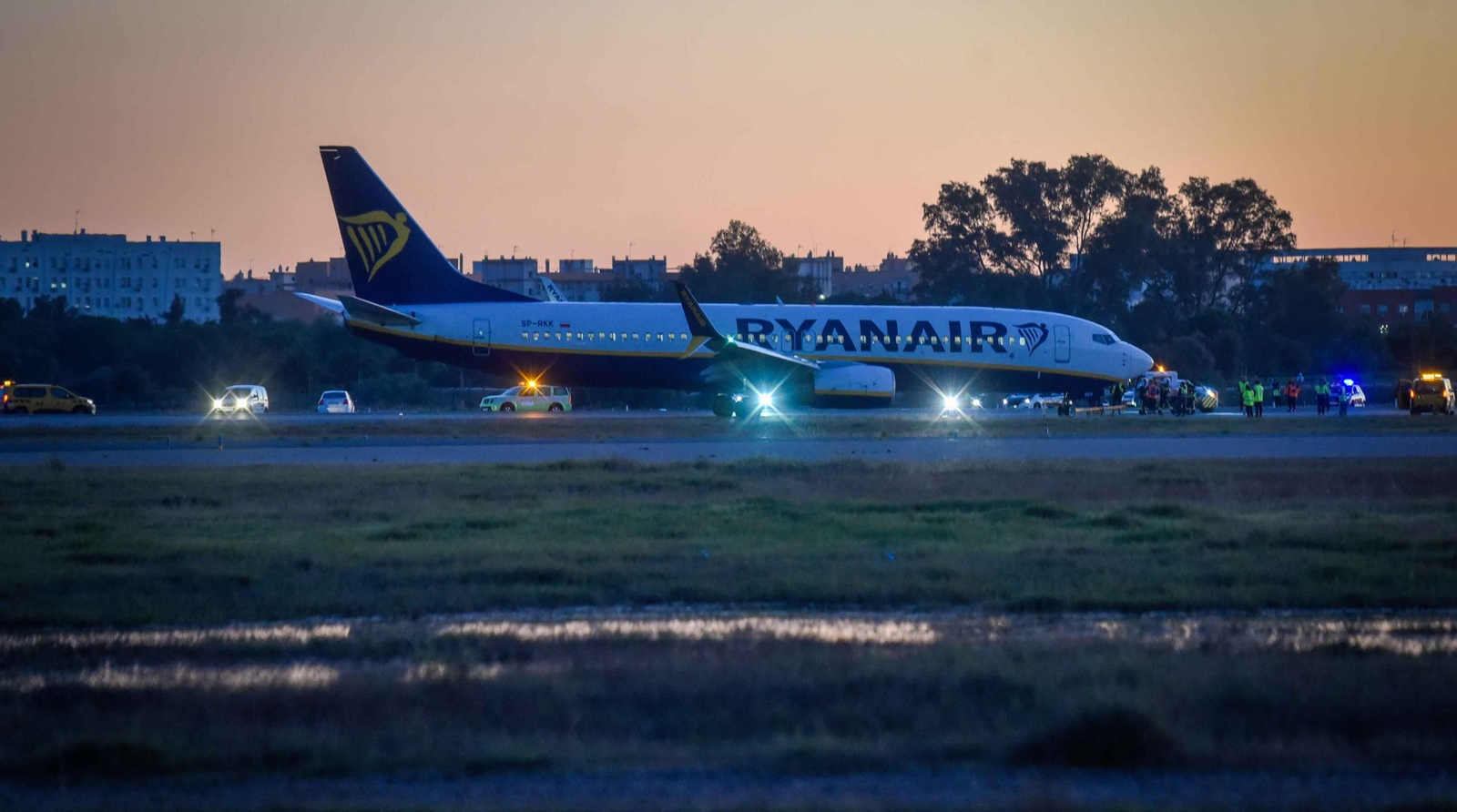 Aterrizaje de emergencia de un avión en Sevilla