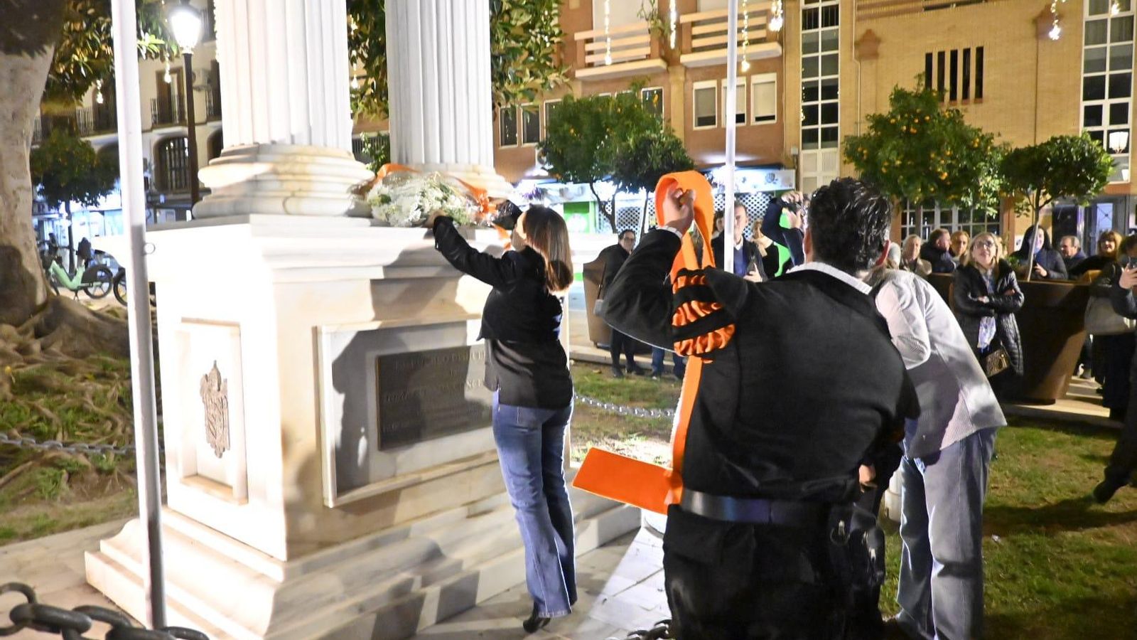 Momento de la ofrenda floral.