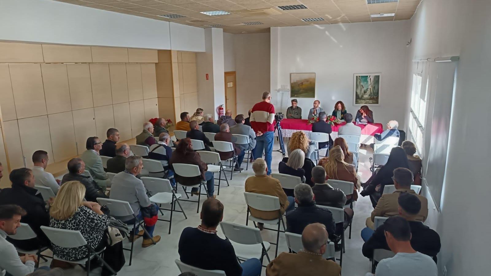 Un momento del encuentro  de la muestra del aniversario de Aguas Sierra de Cádiz.