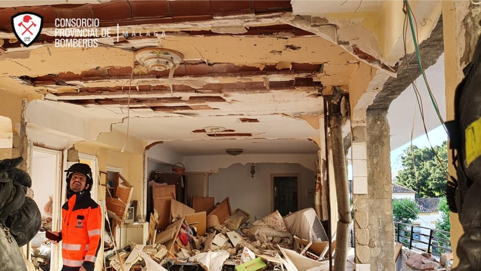 Fotos de la explosión en la que ha muerto una mujer en Torre del Mar