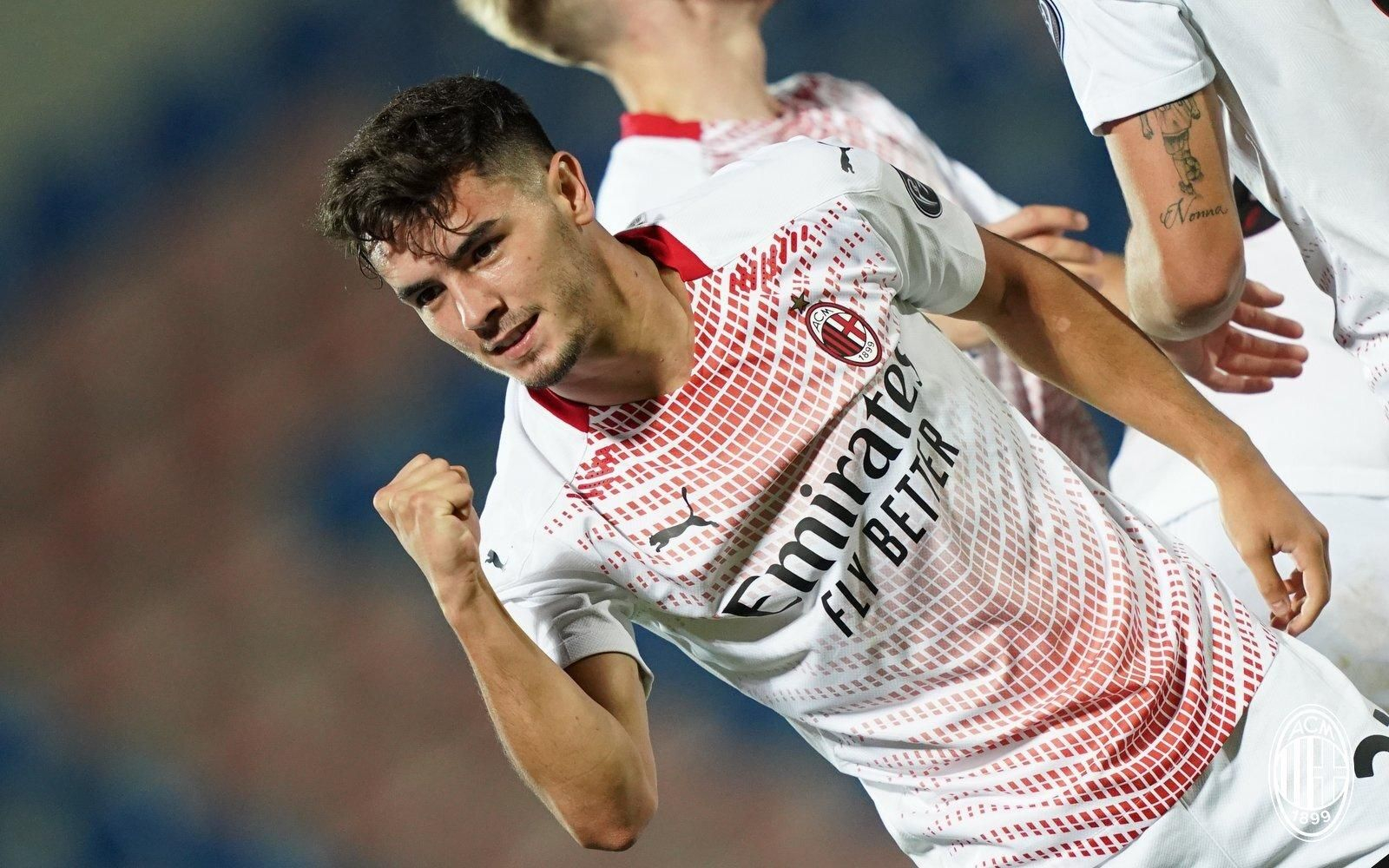 Brahim Díaz celebra el gol.