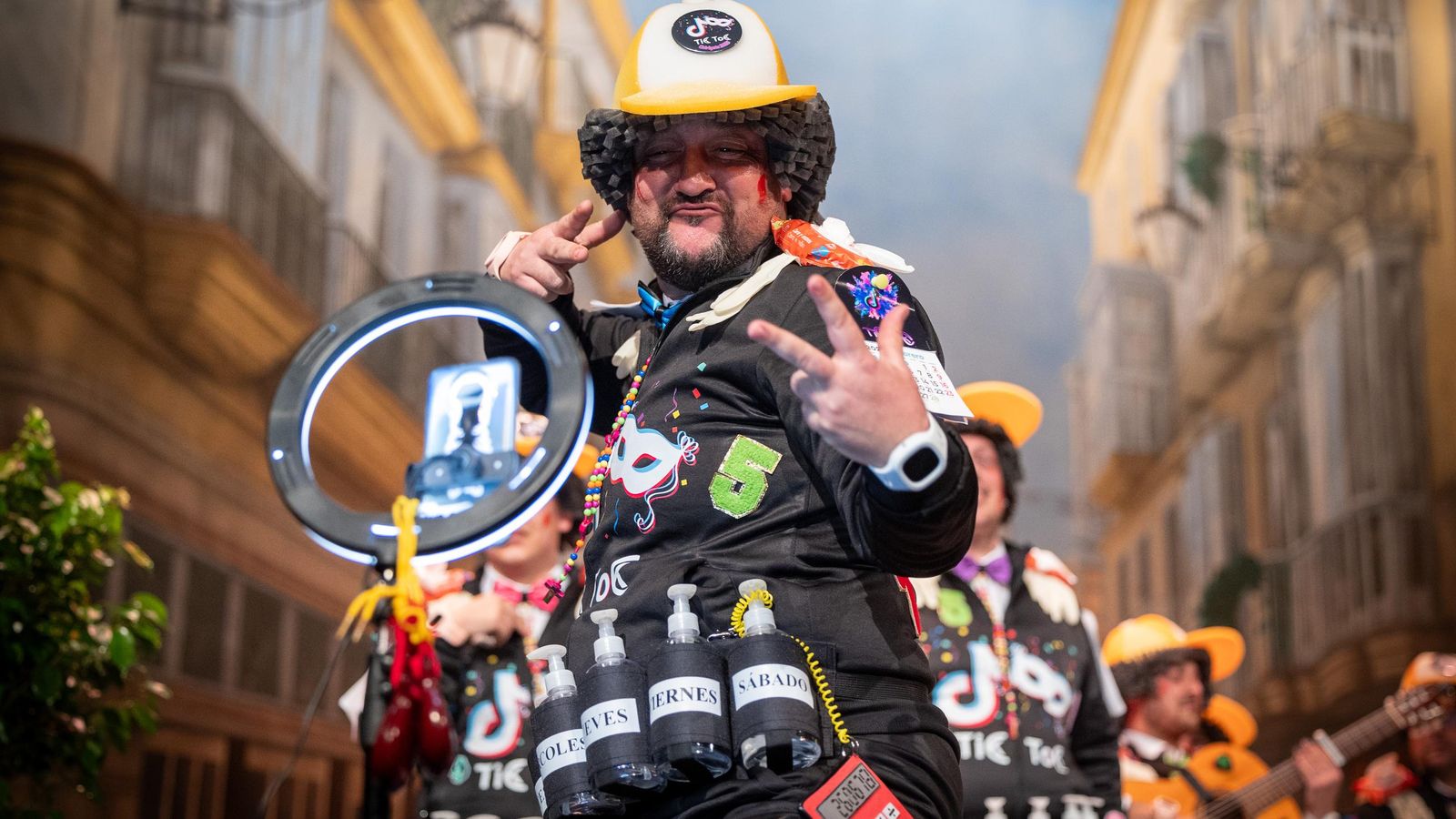 Búscate entre las mejores imágenes de la decimotercera sesión de preliminares del COAC 2025