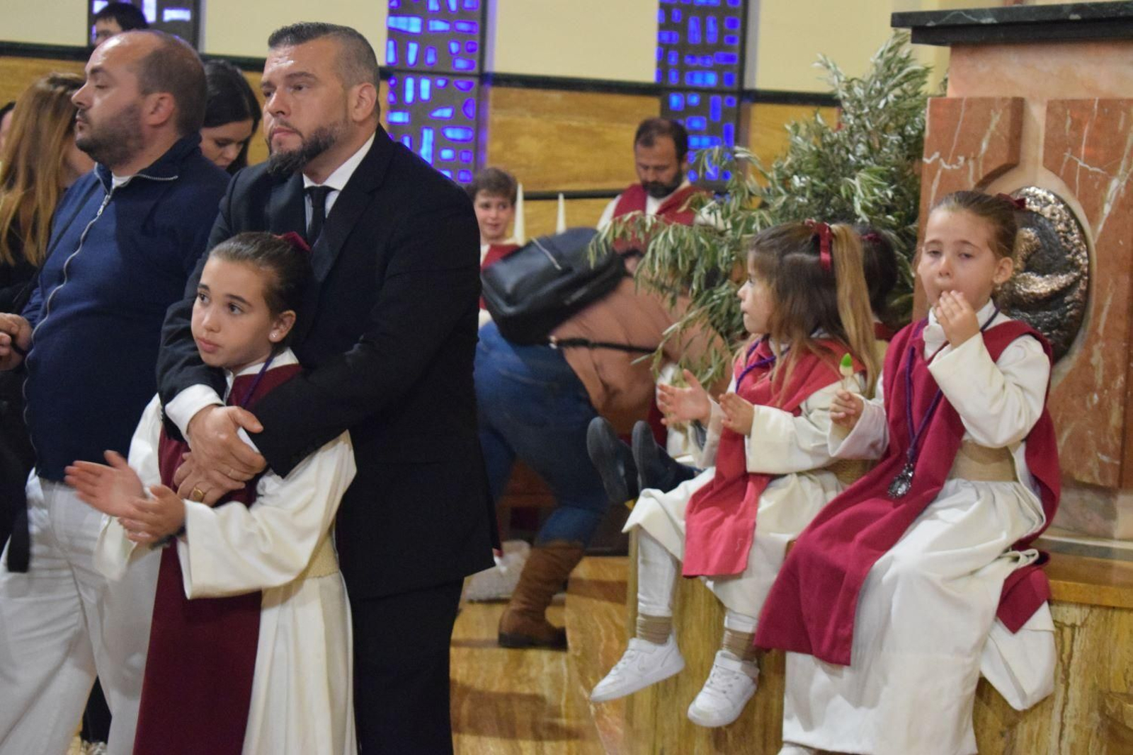 En imágenes: La lluvia suspende el Lunes Santo en cuestión de horas