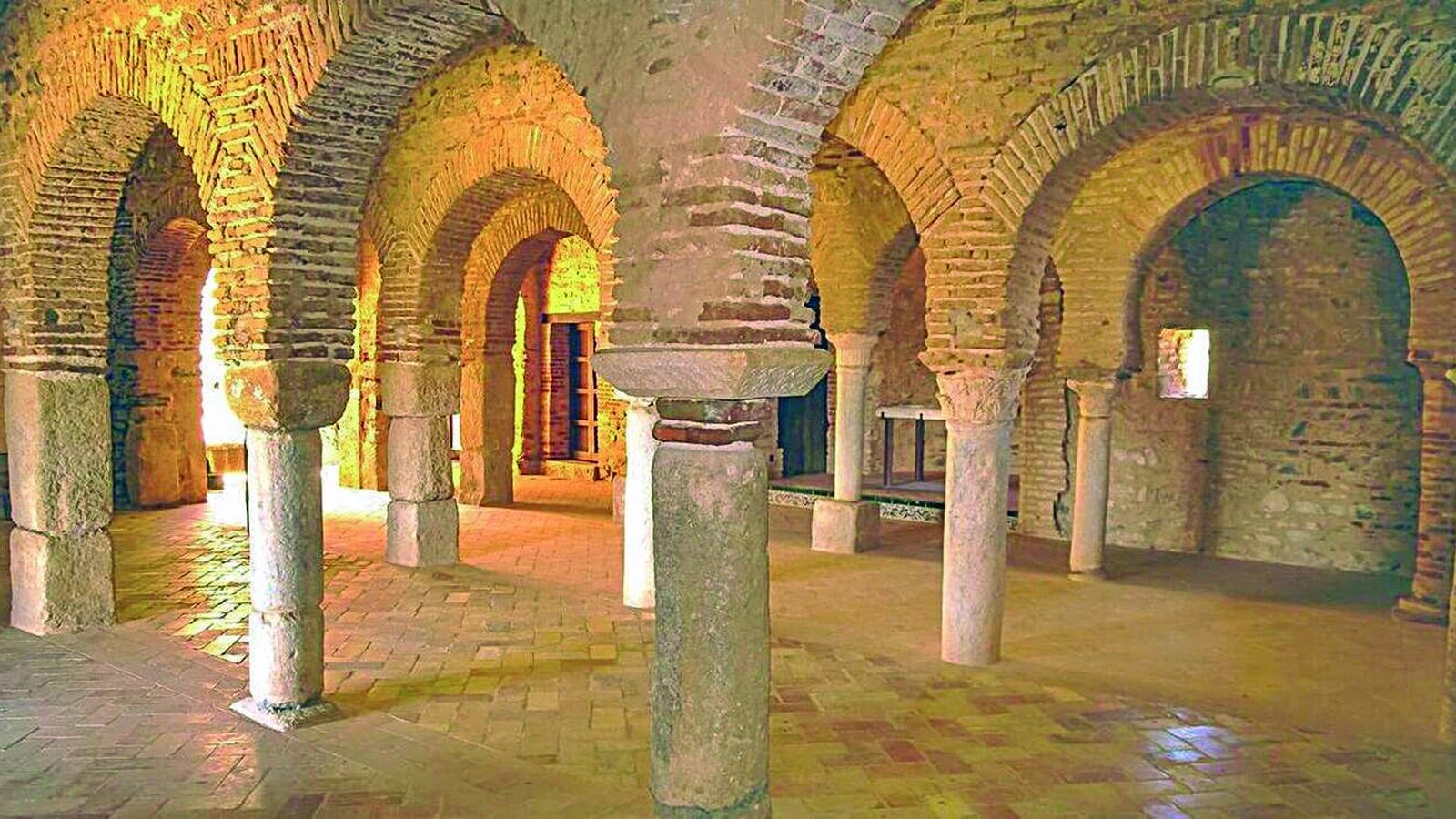 Almonaster la Real cuenta con otros puntos de interés integrados en su vida cotidiana y actividades tradicionales