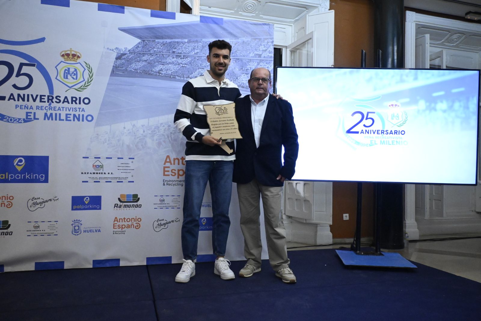 Acto de celebración del 25 aniversario de la Peña Cultural Recreativista 'El Milenio' en imágenes