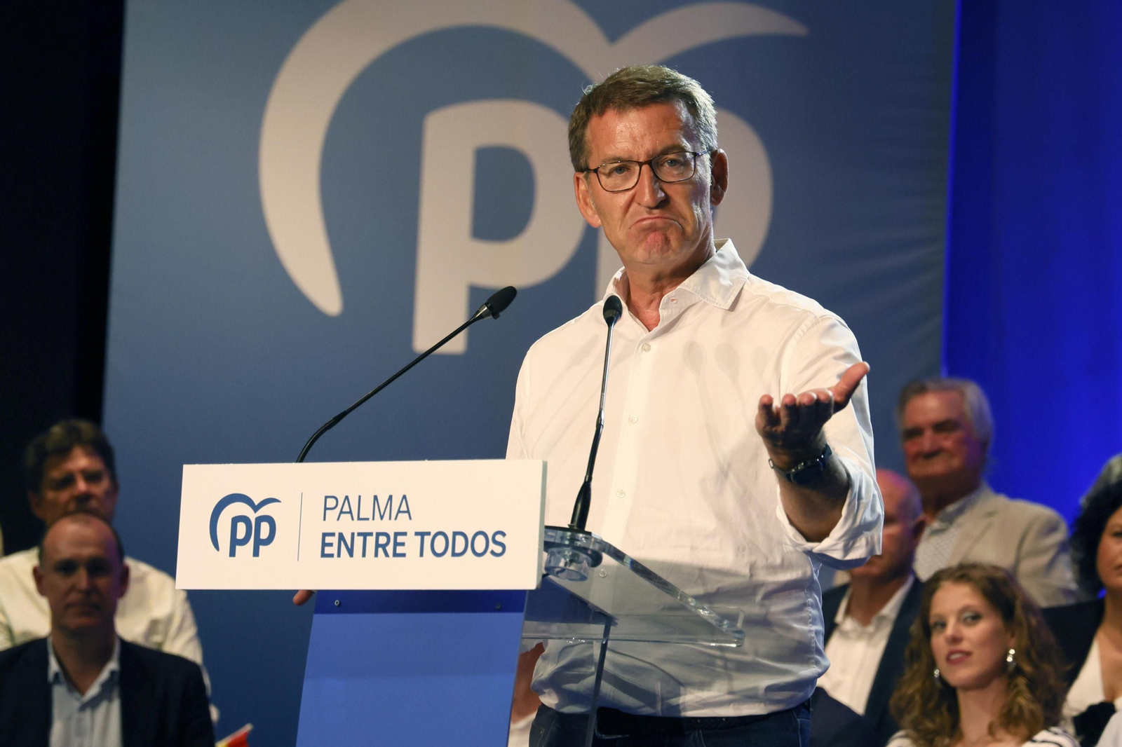 Alberto Núñez Feijóo acusa a Pedro Sánchez de “abusar de las instituciones”