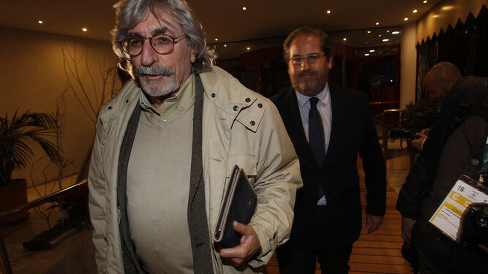 Emilio Soto, a la llegada a una Junta de Accionistas.