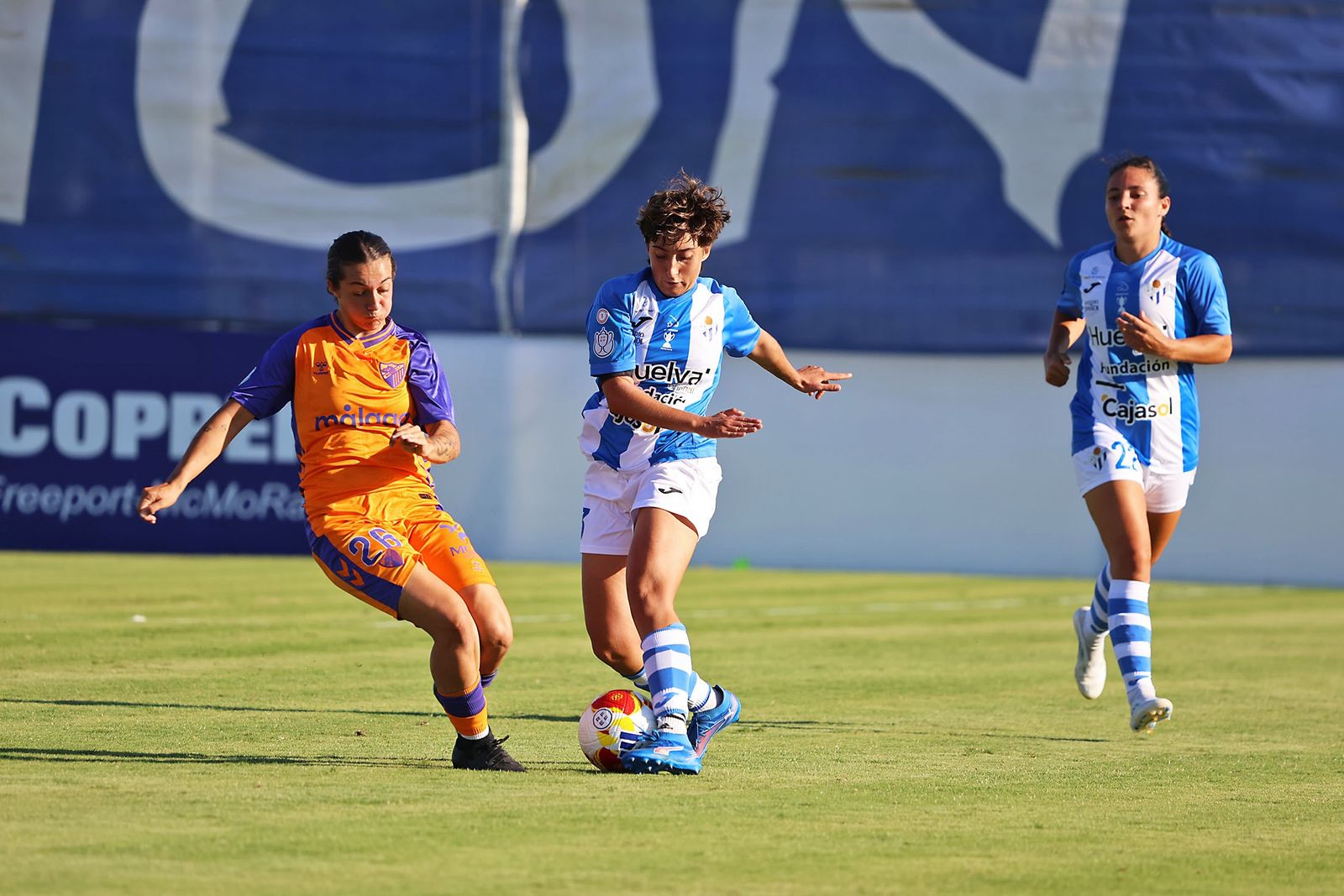 Una acción del partido de Copa de la Reina.