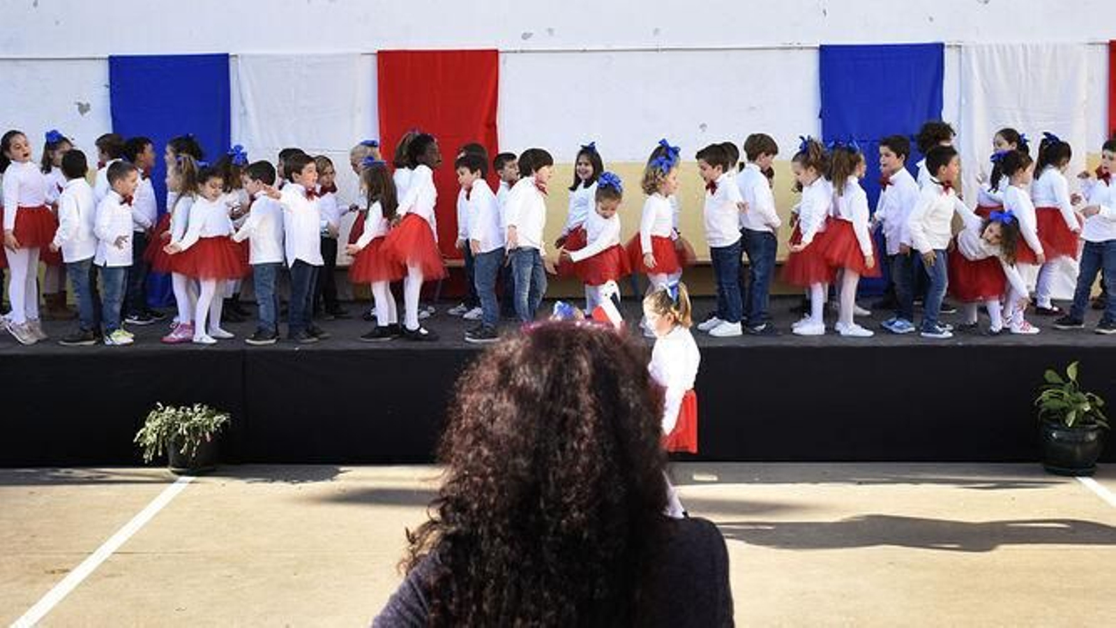 Una actuación en francés en el colegio Reyes Católicos de Cádiz.