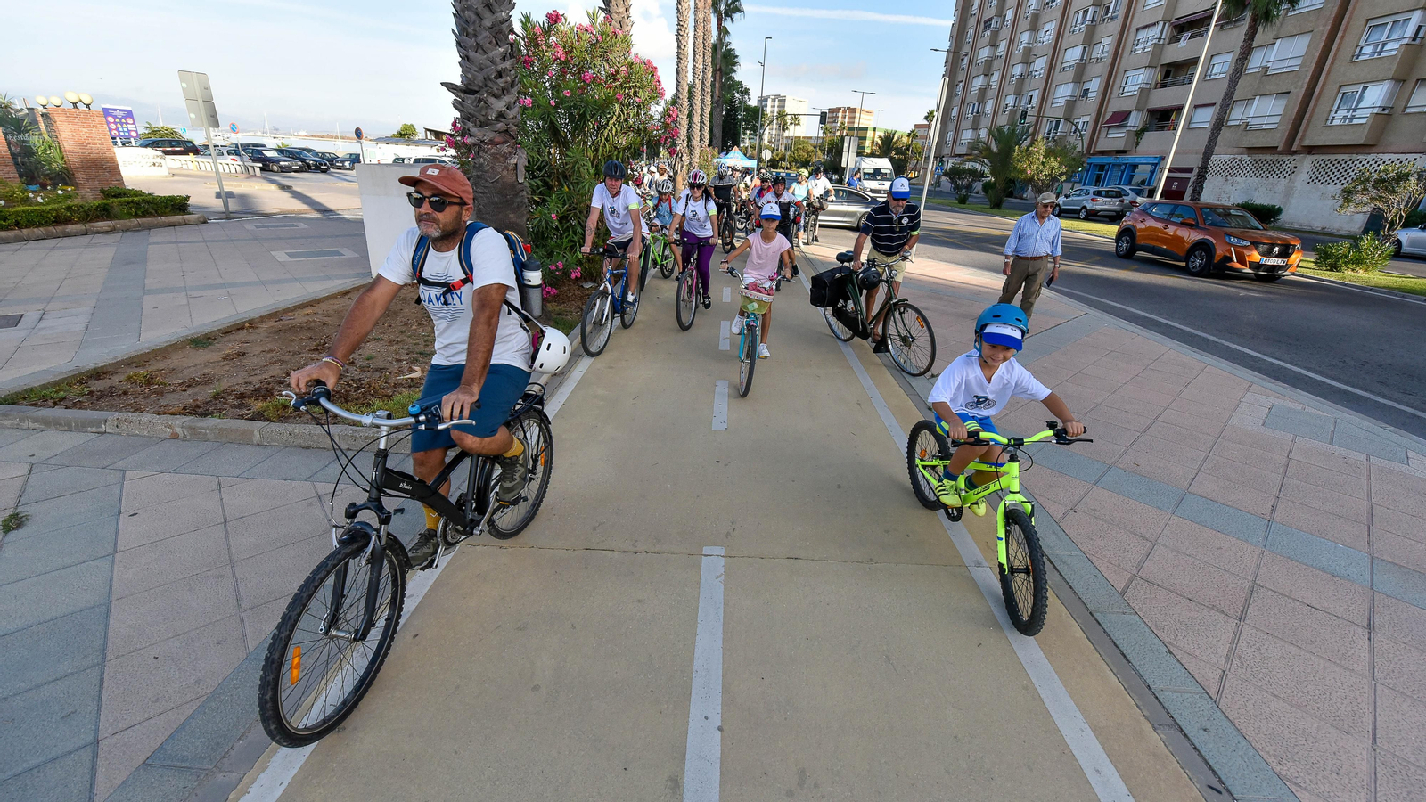 Marcha en bicicleta por la Semana de la Movilidad en La Línea, en imágenes