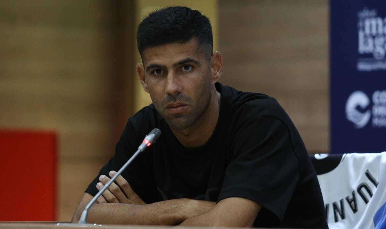 Fotos: El Málaga presenta cinco fichajes de una tacada