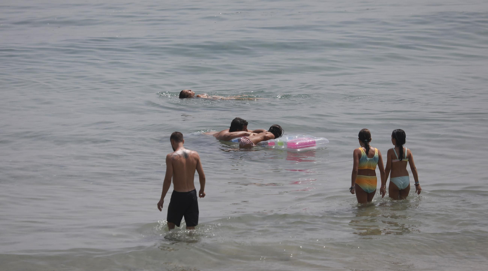 Fotos de un sábado en la playa de Getares de Algeciras