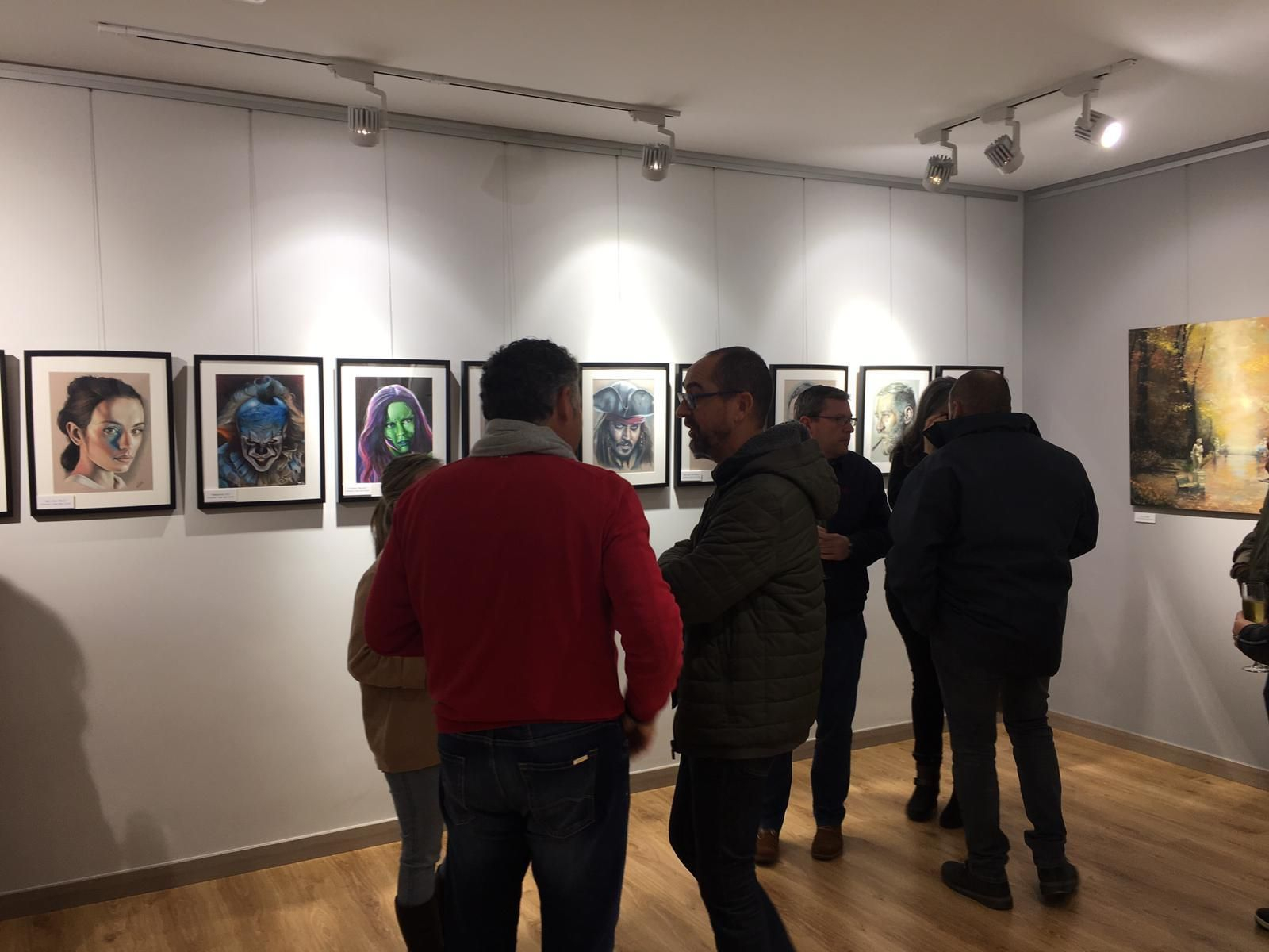 Un momento de la inauguración de la muestra del artista Manuel Céspedes Un momento de la inauguración de la muestra del artista Manuel Céspedes
