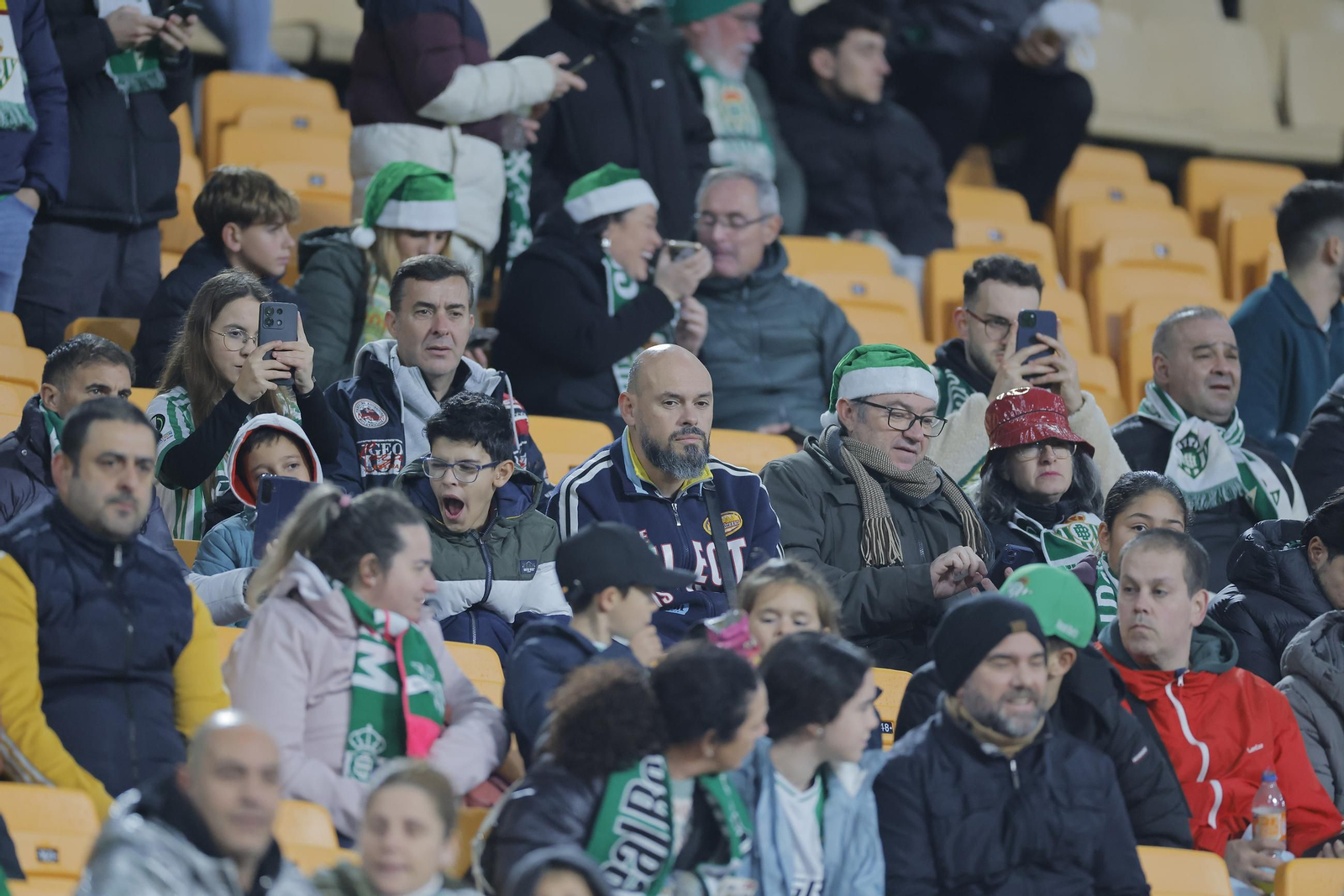 Búscate en las fotos del Betis - Getafe