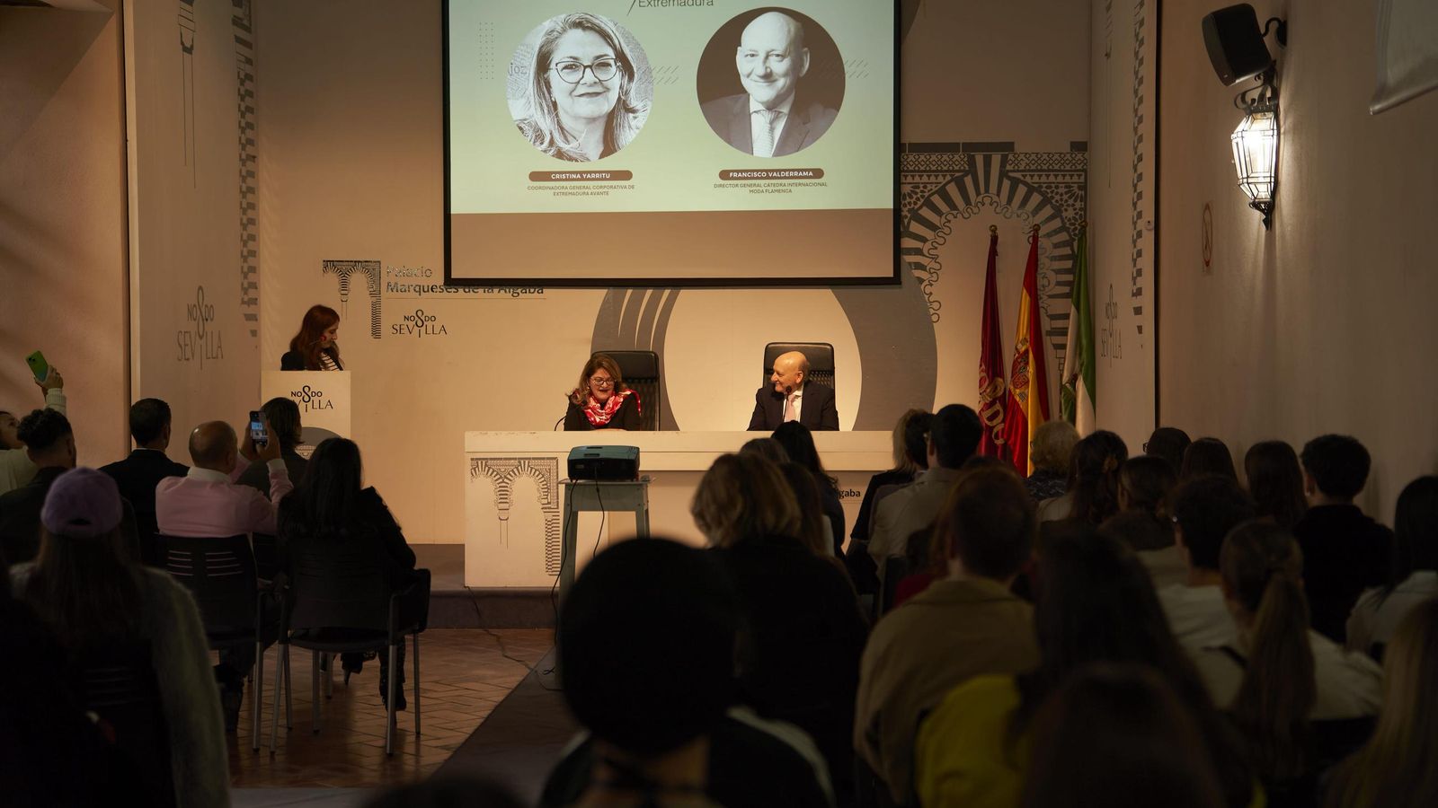 Un momento de la ponencia.