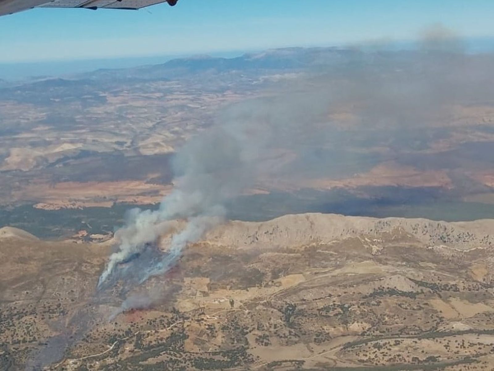 Imagen aérea del efecto de las llamas sobre Prado Negro