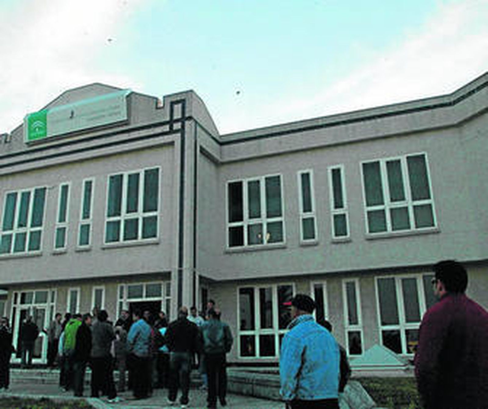 Imagen de archivo de los primeros cursos de los exDelphi, en la antigua sede de Transportes Carrillo.