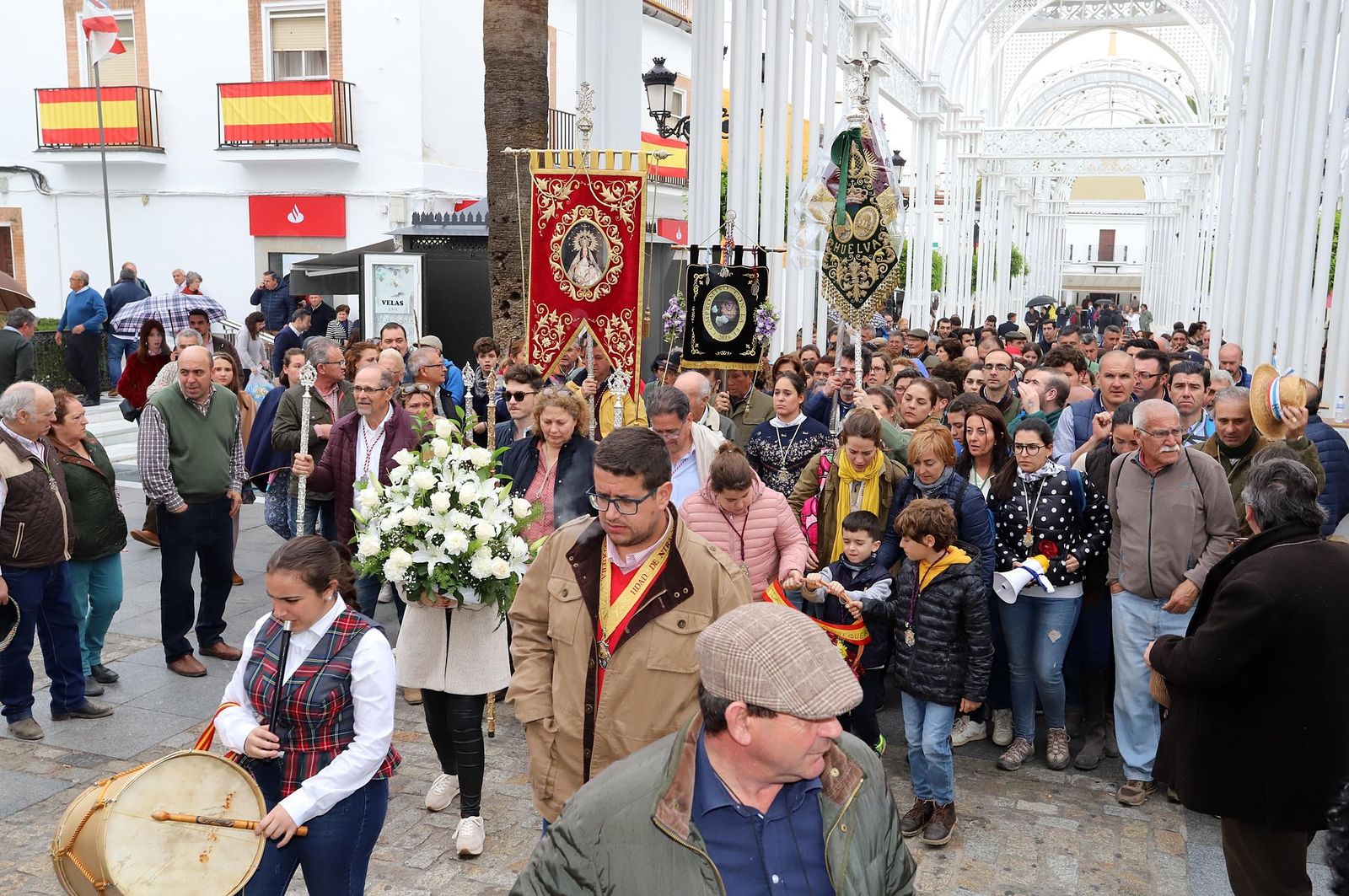 Imágenes de la llegada de la Hermandad del Rocío de Huelva a Almonte