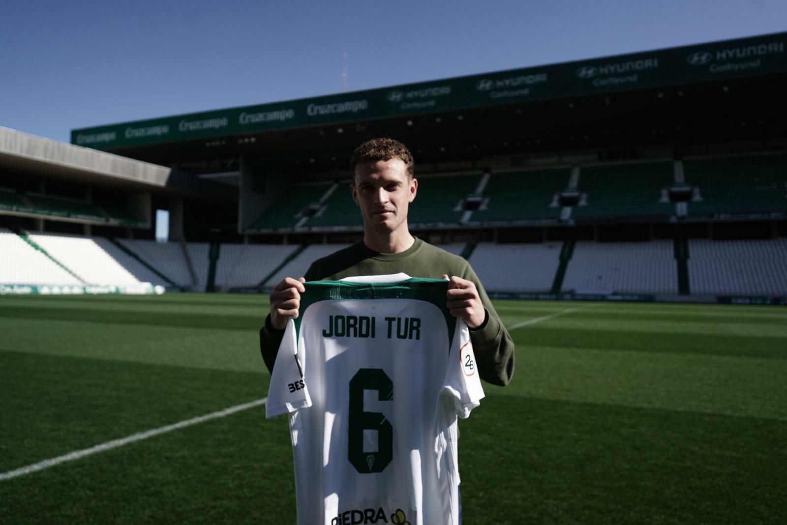 Las fotos de la presentación de Piovaccari y Jordi Tur con el Córdoba CF