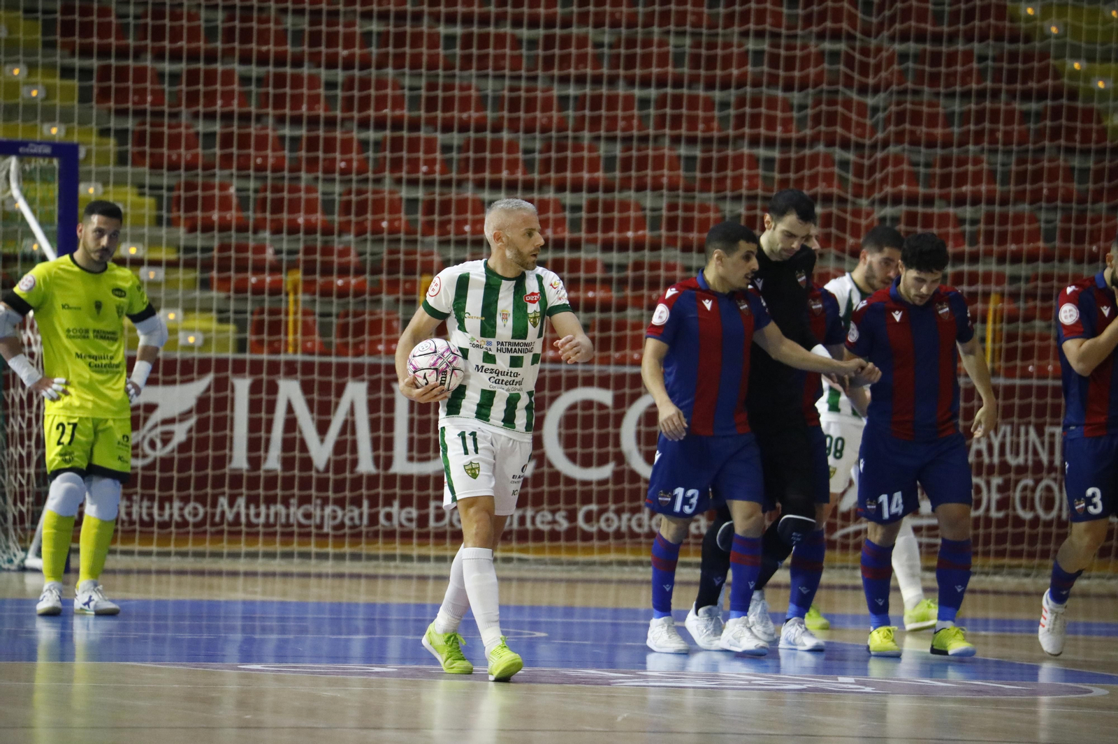 Las imágenes de la remontada del Córdoba Futsal ante el Levante