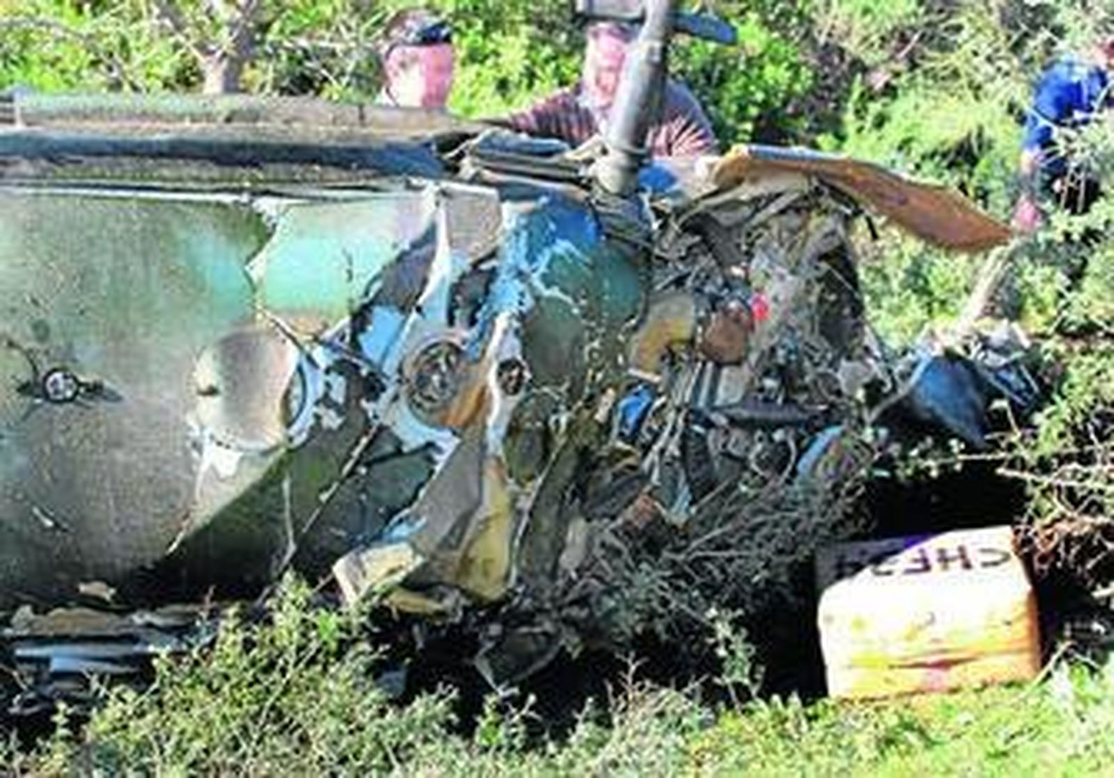 Estado en el que quedó el helicóptero siniestrado y en el que murieron en el acto sus dos ocupantes.