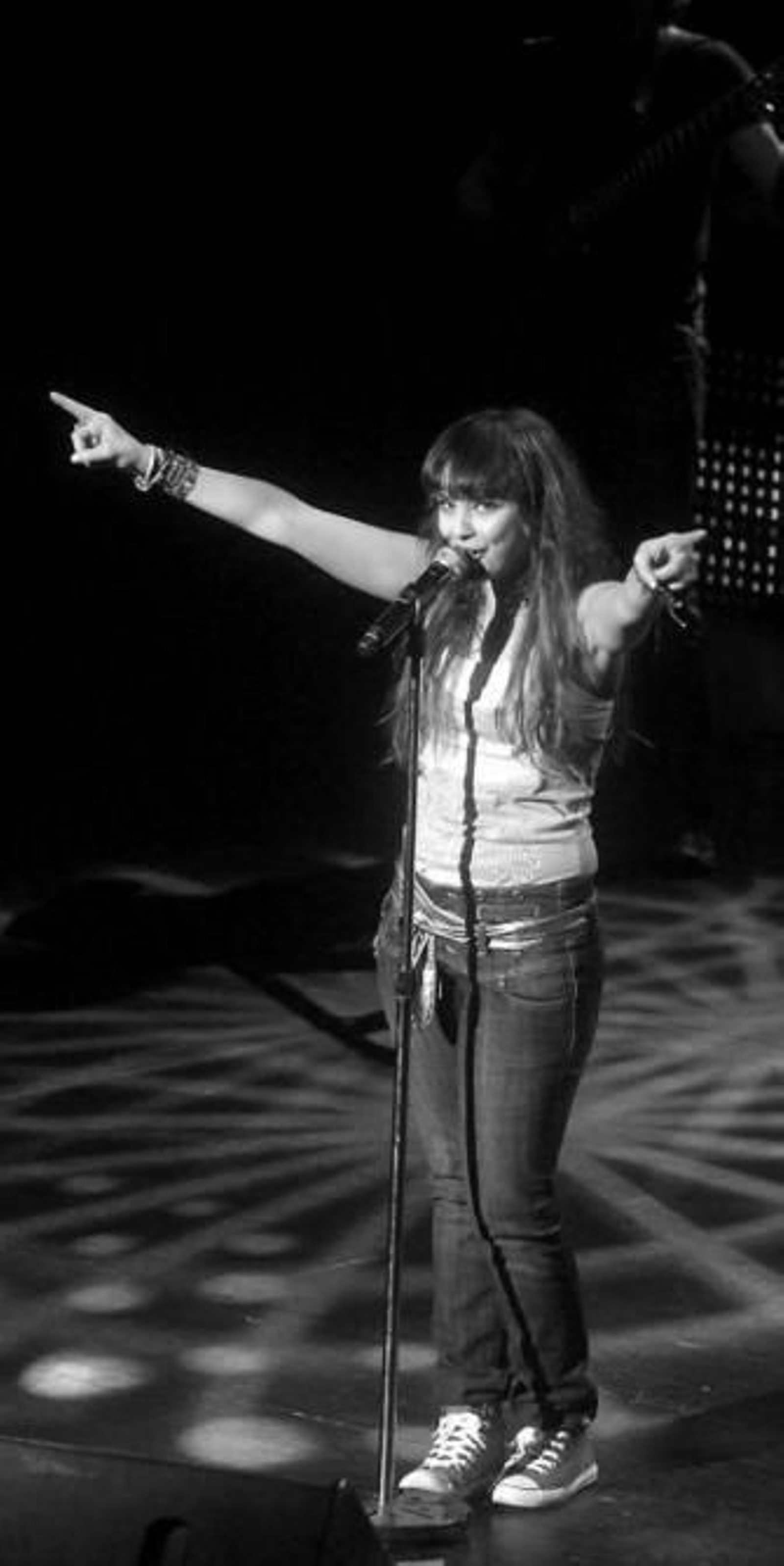 Chenoa durante su concierto del pasado sábado en Roquetas.